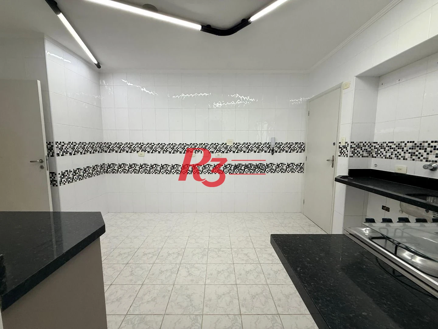 Apartamento com 3 dormitórios à venda, 122 m² por R$ 1.280.000,00 - Pompéia - Santos/SP