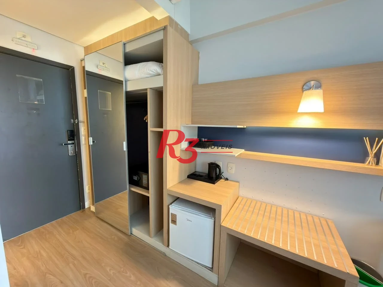 Flat com 1 dormitório à venda, 25 m² por R$ 415.000,00 - Gonzaga - Santos/SP