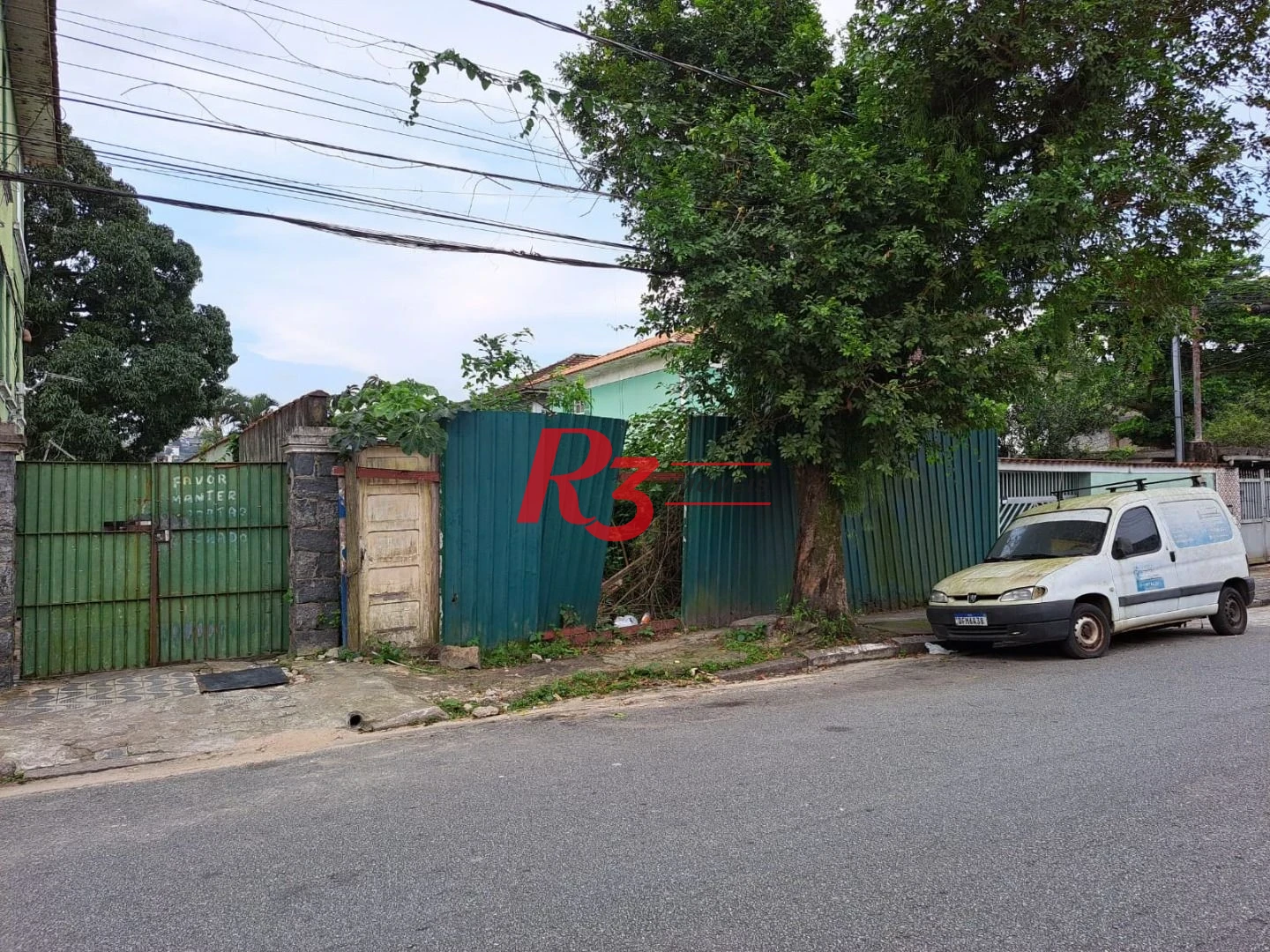Terreno para alugar, 300 m² por R$ 6.000,00/mês - Marapé - Santos/SP