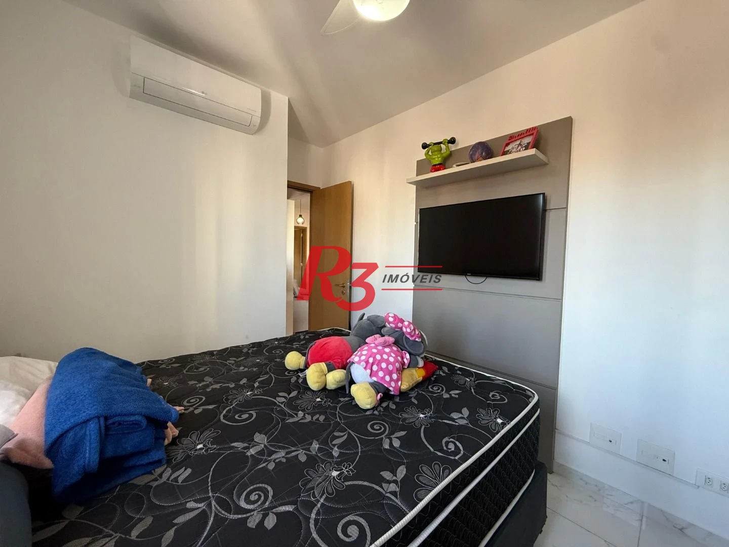 Apartamento com 2 dormitórios à venda, 69 m² por R$ 950.000,00 - Boqueirão - Santos/SP