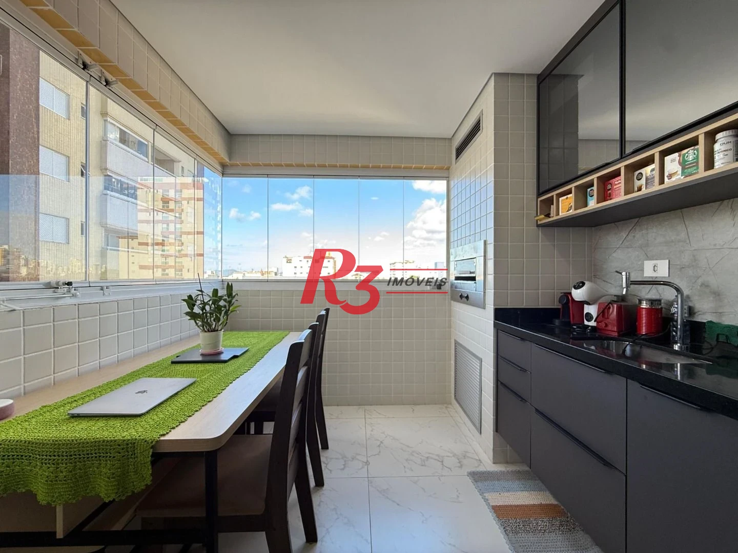 Apartamento com 2 dormitórios à venda, 69 m² por R$ 950.000,00 - Boqueirão - Santos/SP