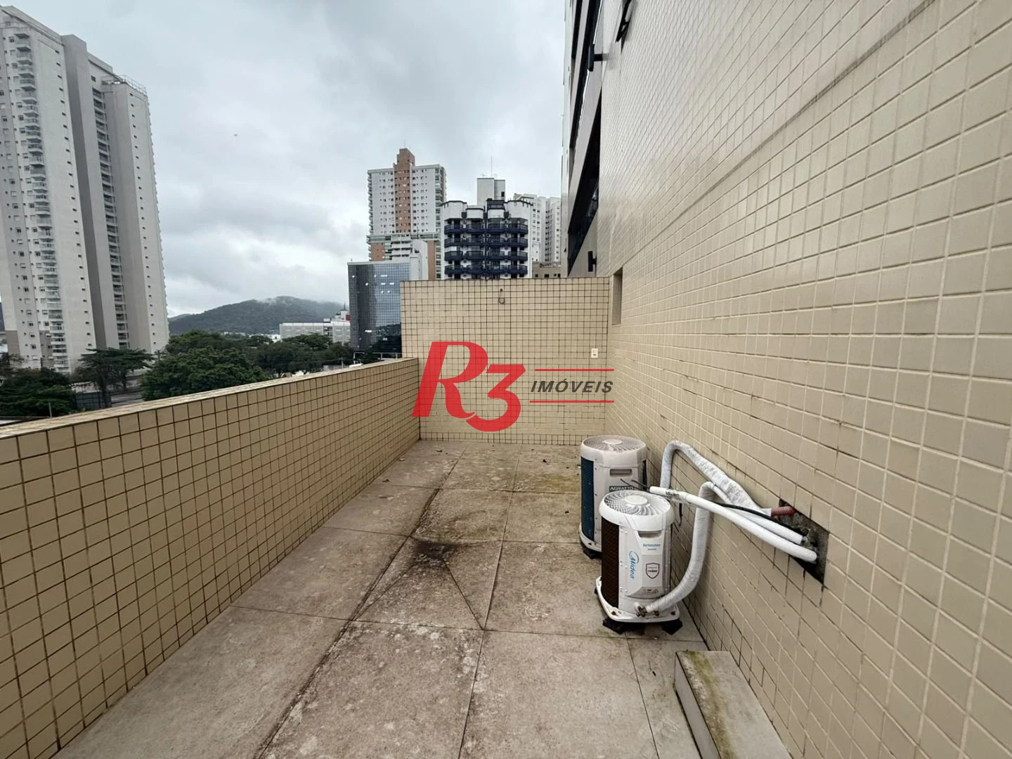 Apartamento Garden com 2 dormitórios à venda, 65 m² por R$ 1.200.000,00 - Ponta da Praia - Santos/SP