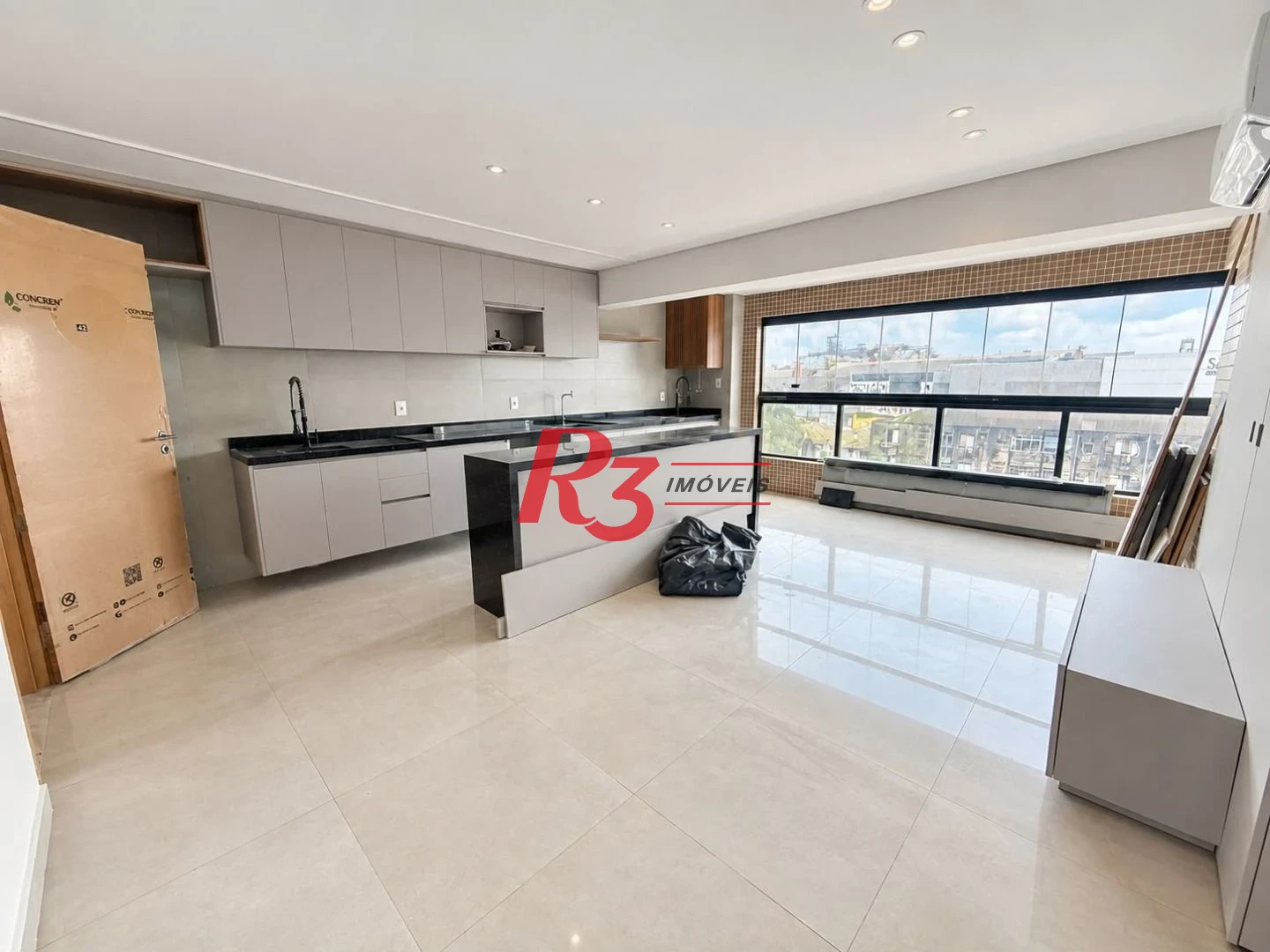 Apartamento Garden com 2 dormitórios à venda, 65 m² por R$ 1.200.000,00 - Ponta da Praia - Santos/SP