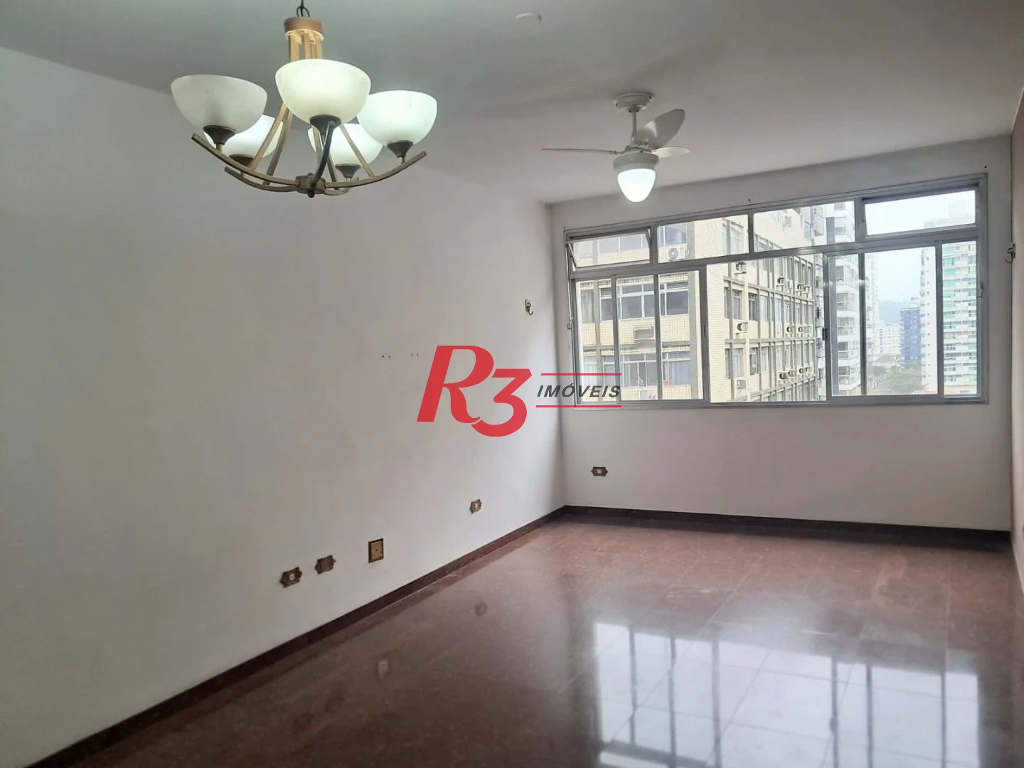 Apartamento com 3 dormitórios à venda, 153 m² por R$ 760.000,00 - Gonzaga - Santos/SP