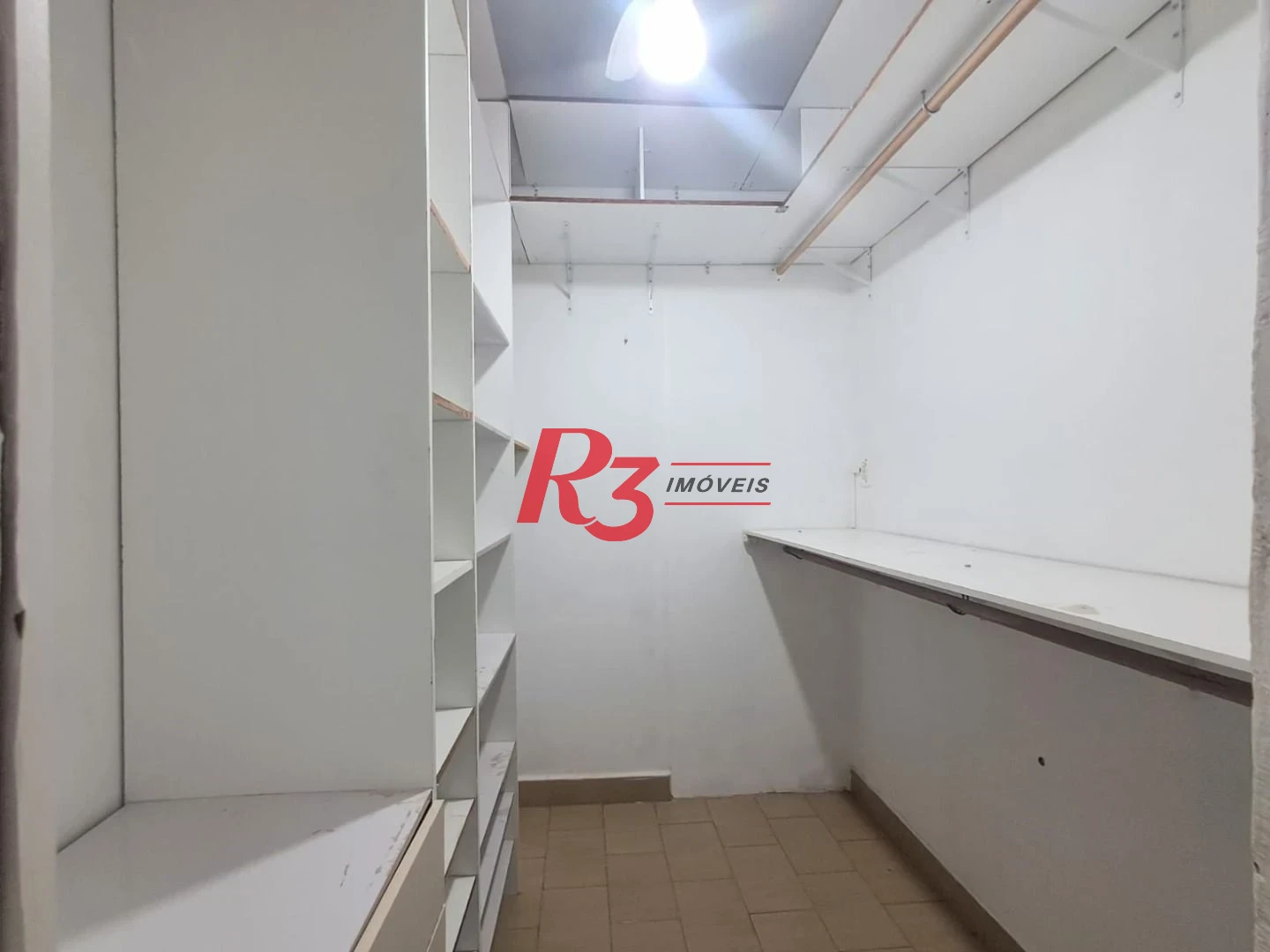 Apartamento com 3 dormitórios à venda, 153 m² por R$ 760.000,00 - Gonzaga - Santos/SP