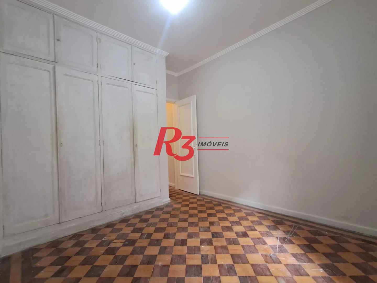 Apartamento com 2 dormitórios à venda, 153 m² por R$ 700.000,00 - Gonzaga - Santos/SP