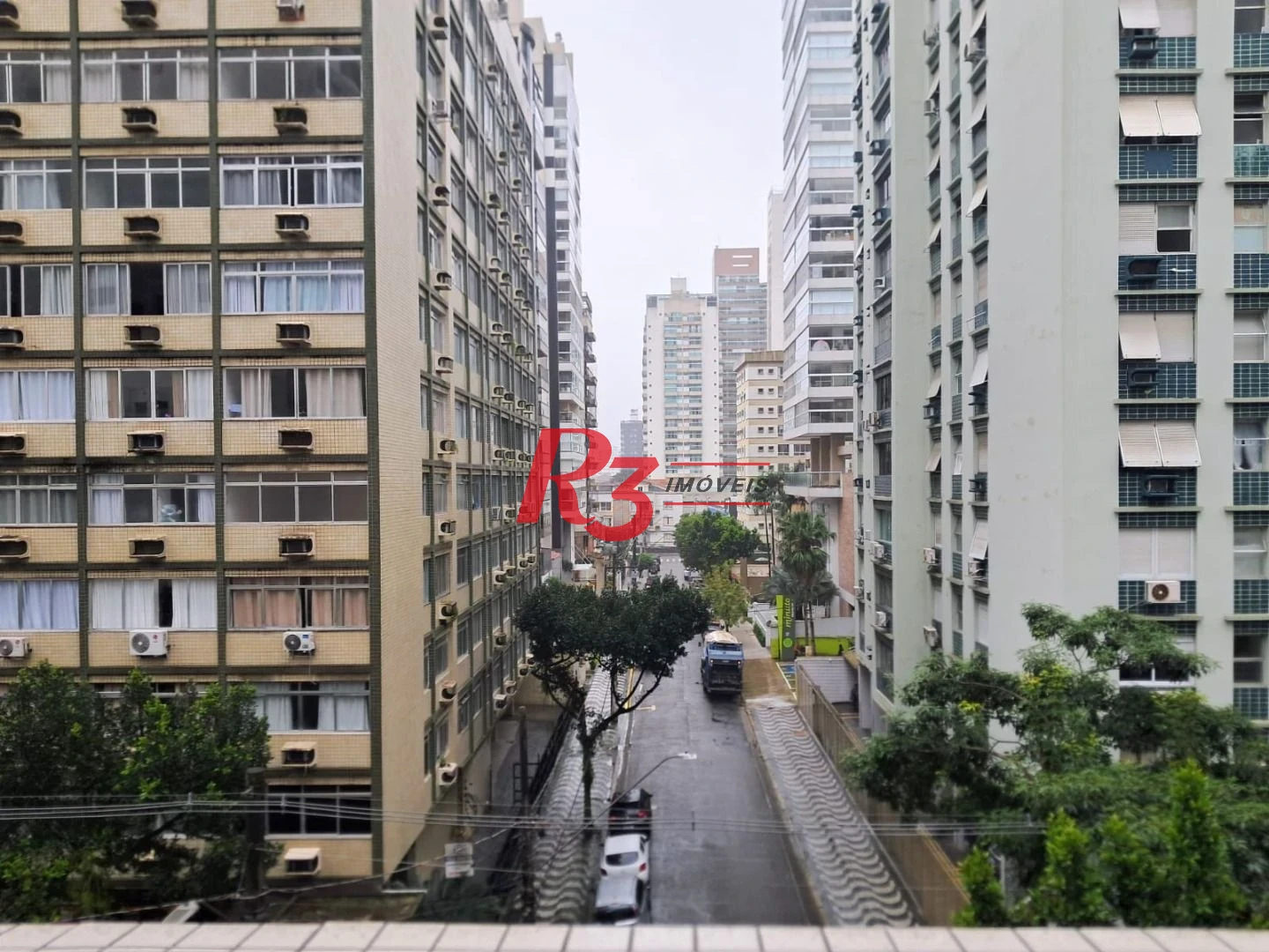 Apartamento com 2 dormitórios à venda, 153 m² por R$ 700.000,00 - Gonzaga - Santos/SP
