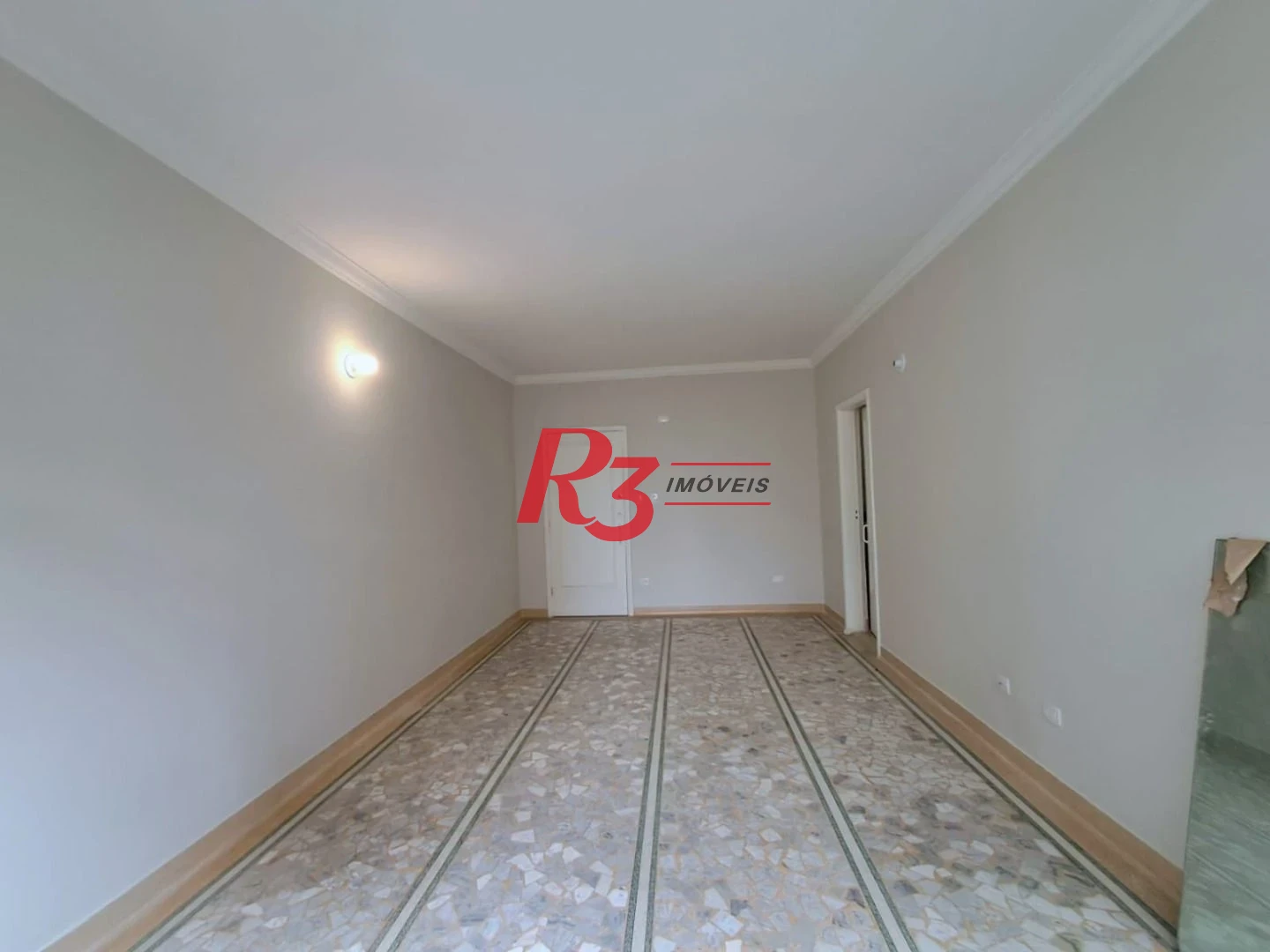 Apartamento com 2 dormitórios à venda, 153 m² por R$ 700.000,00 - Gonzaga - Santos/SP
