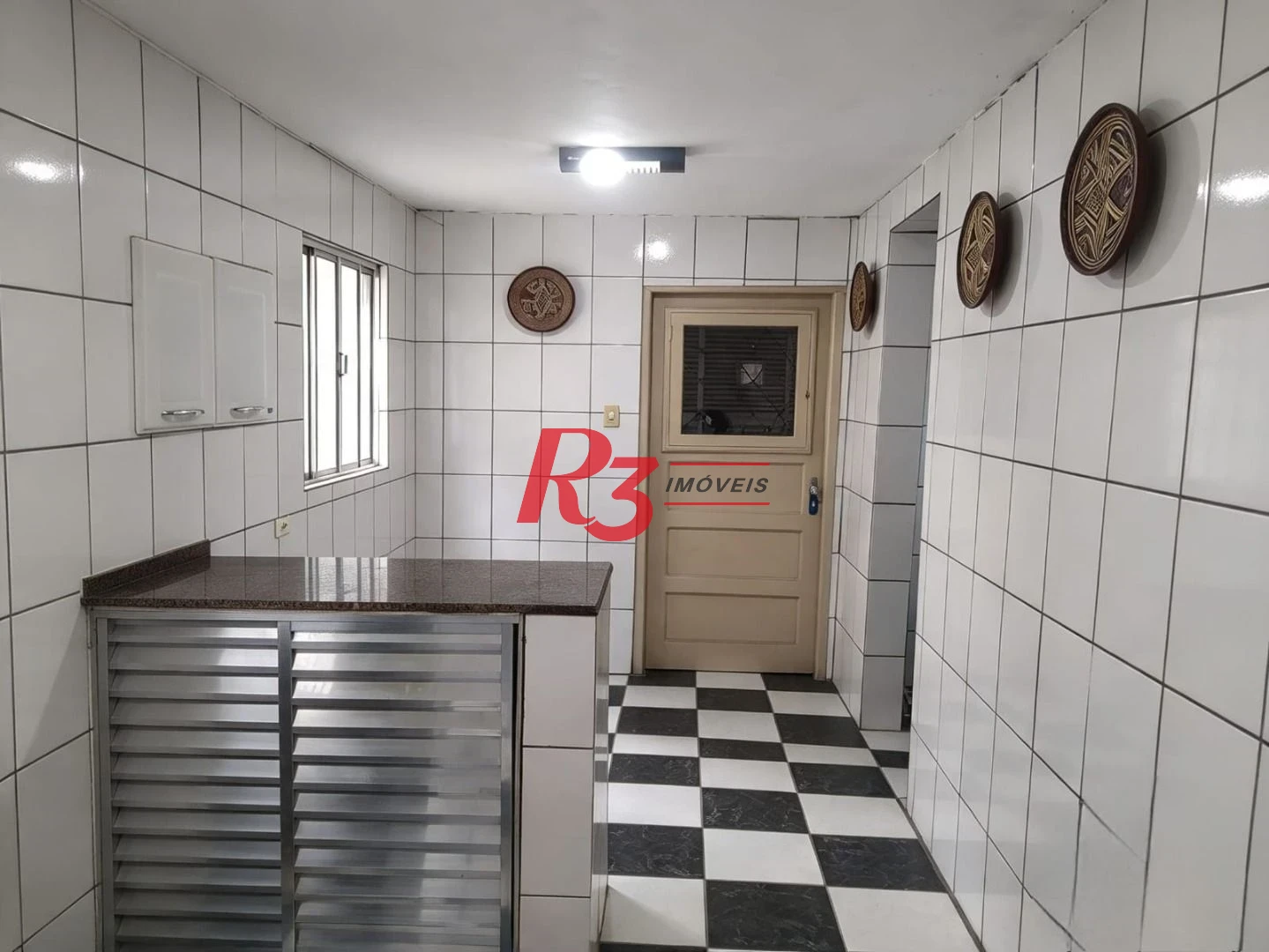 Sobrado com 2 dormitórios à venda, 180 m² por R$ 639.000,00 - Marapé - Santos/SP