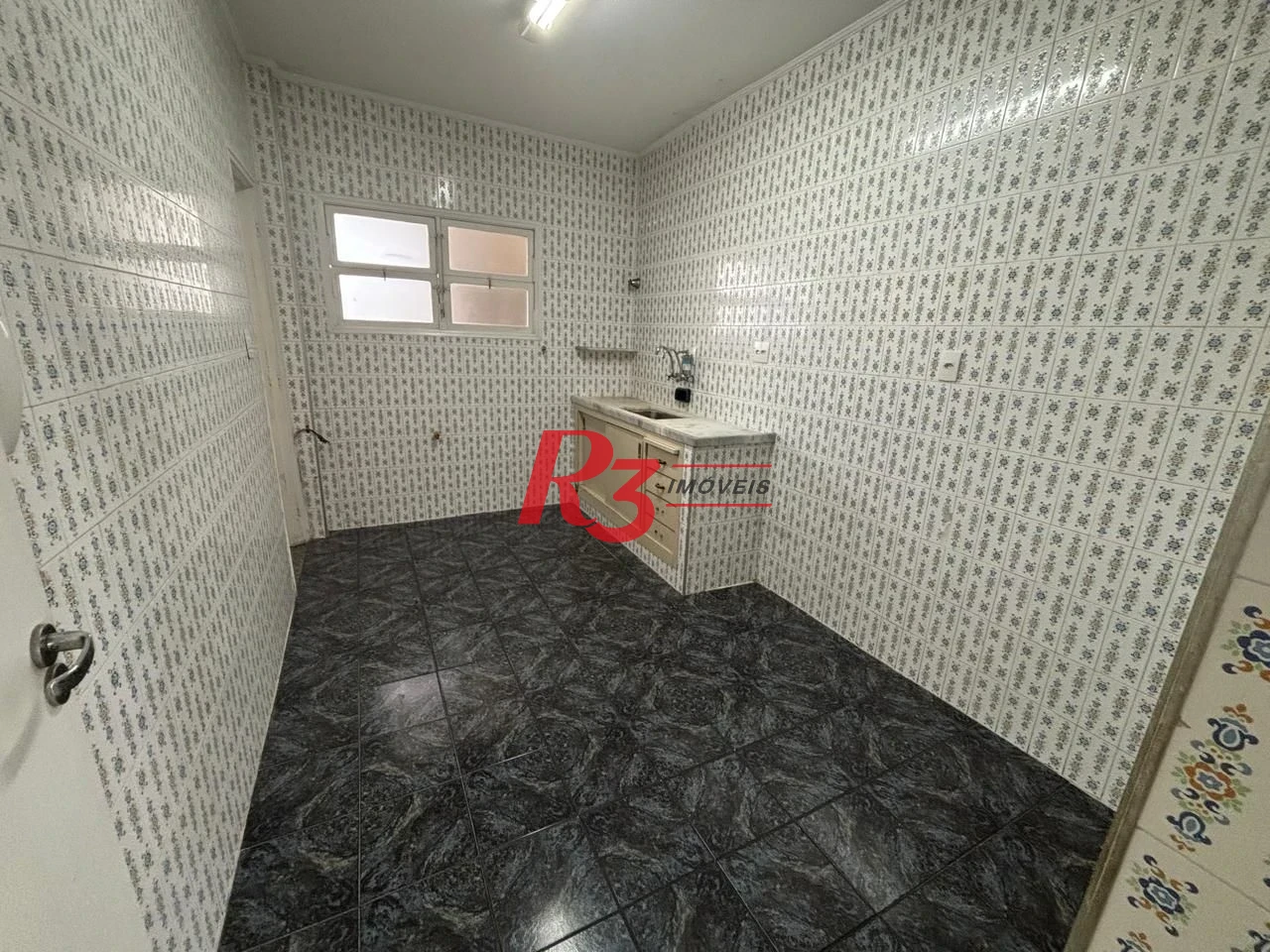 Apartamento com 2 dormitórios para alugar, 80 m² por R$ 3.500,00/mês - Aparecida - Santos/SP