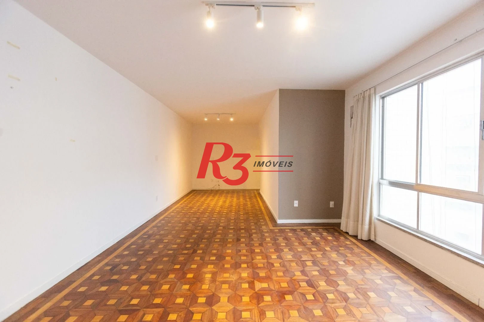 Apartamento com 3 dormitórios sendo 2 suítes - à venda, 146 m² por R$ 950.000 - Ponta da Praia - Santos/SP