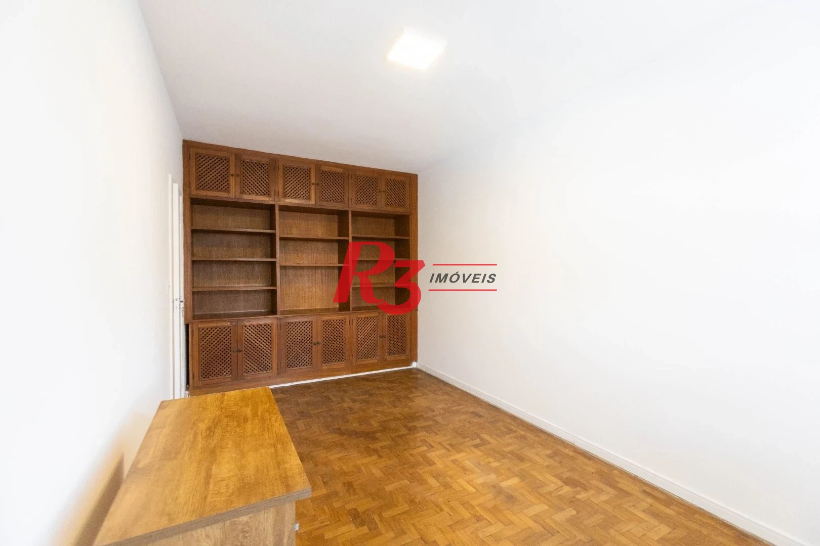 Apartamento com 3 dormitórios sendo 2 suítes - à venda, 146 m² por R$ 950.000 - Ponta da Praia - Santos/SP