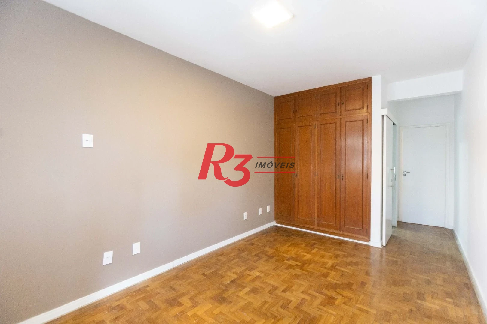 Apartamento com 3 dormitórios sendo 2 suítes - à venda, 146 m² por R$ 950.000 - Ponta da Praia - Santos/SP