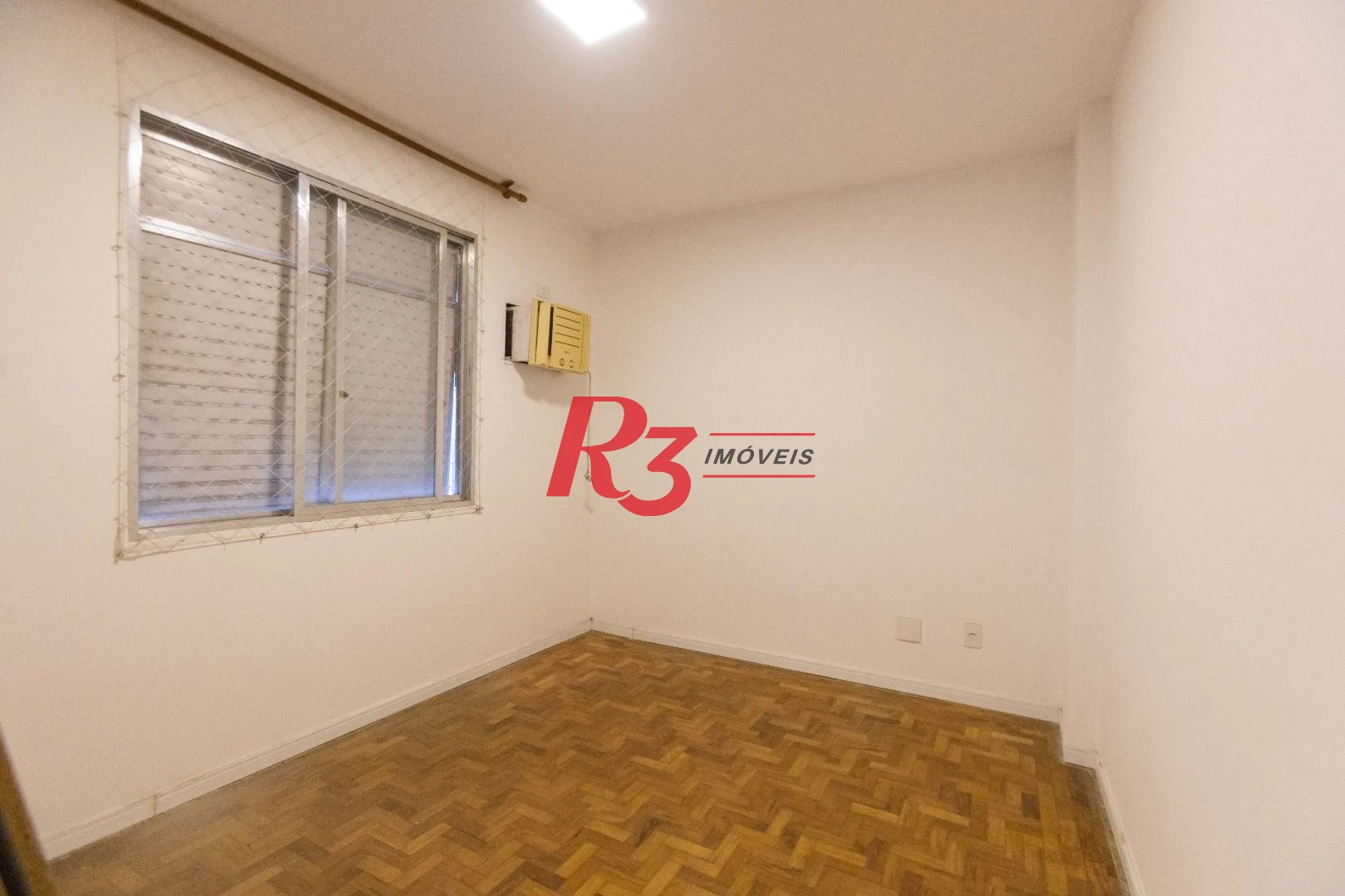 Apartamento com 3 dormitórios sendo 2 suítes - à venda, 146 m² por R$ 950.000 - Ponta da Praia - Santos/SP
