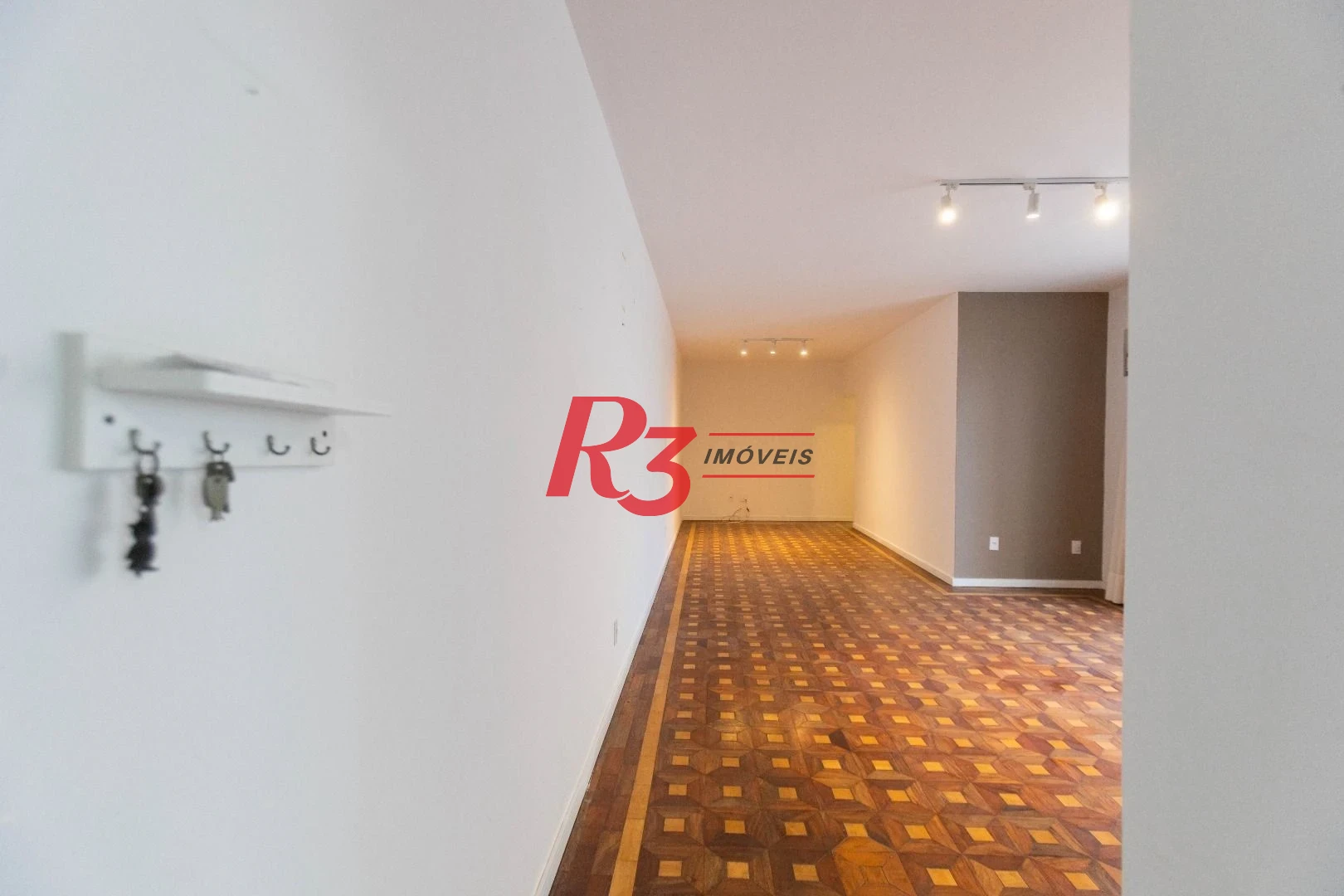 Apartamento com 3 dormitórios sendo 2 suítes - à venda, 146 m² por R$ 950.000 - Ponta da Praia - Santos/SP