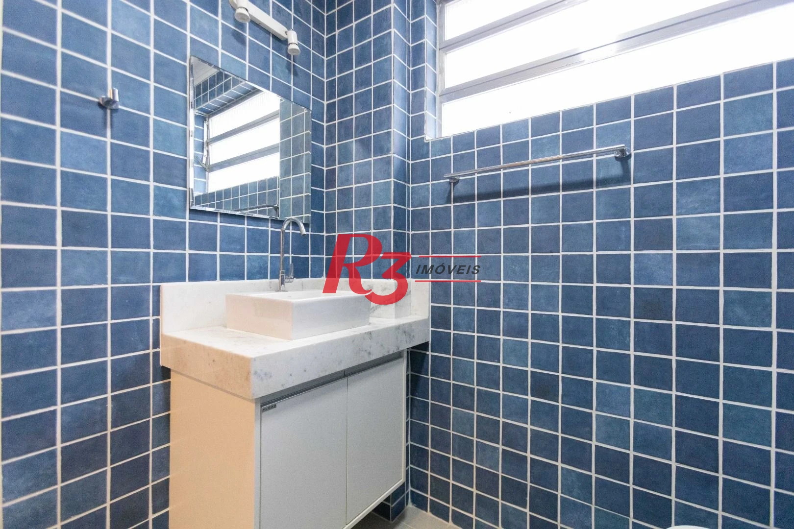 Apartamento com 3 dormitórios sendo 2 suítes - à venda, 146 m² por R$ 950.000 - Ponta da Praia - Santos/SP