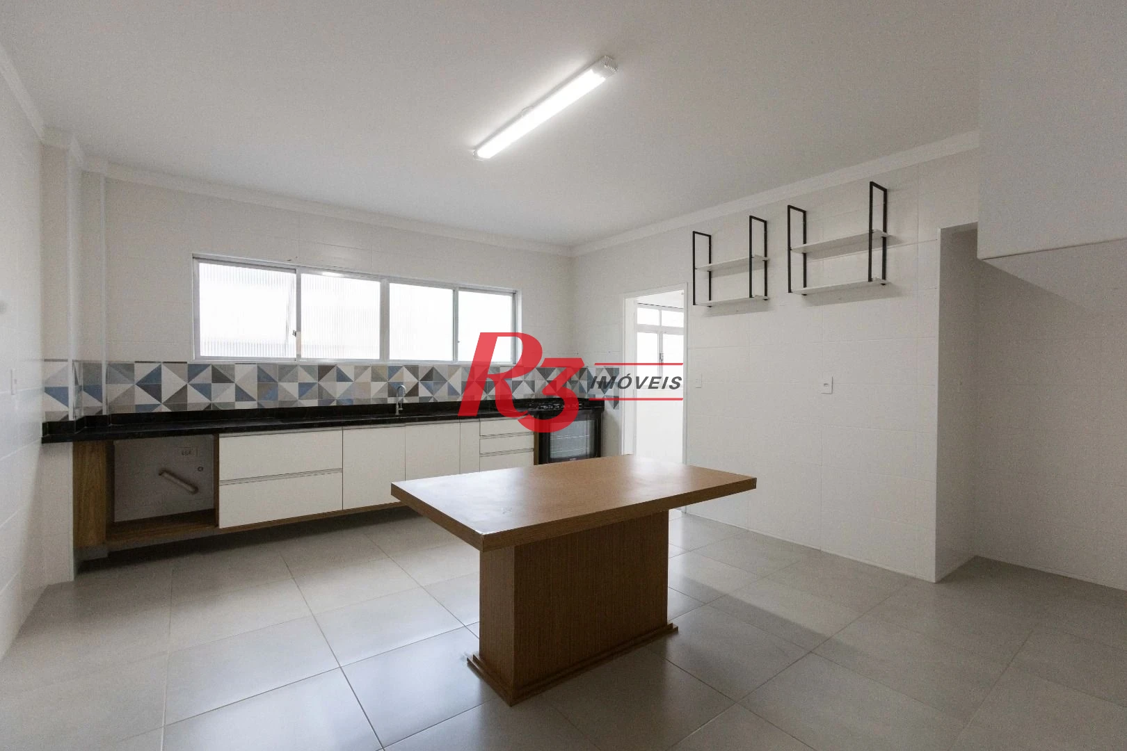 Apartamento com 3 dormitórios sendo 2 suítes - à venda, 146 m² por R$ 950.000 - Ponta da Praia - Santos/SP