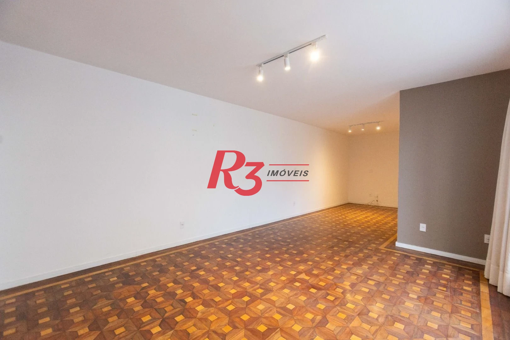 Apartamento com 3 dormitórios sendo 2 suítes - à venda, 146 m² por R$ 950.000 - Ponta da Praia - Santos/SP
