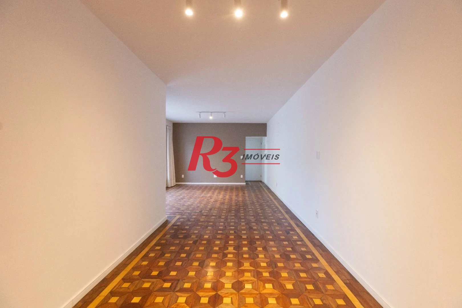 Apartamento com 3 dormitórios sendo 2 suítes - à venda, 146 m² por R$ 950.000 - Ponta da Praia - Santos/SP