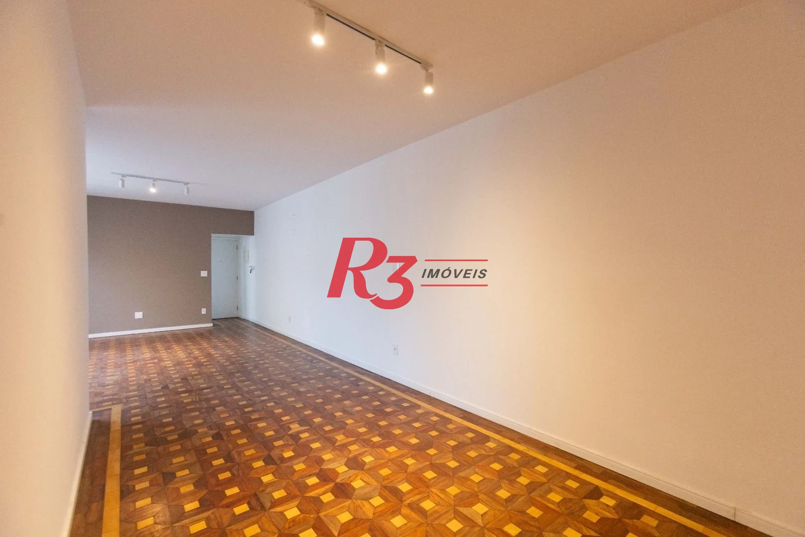 Apartamento com 3 dormitórios sendo 2 suítes - à venda, 146 m² por R$ 950.000 - Ponta da Praia - Santos/SP