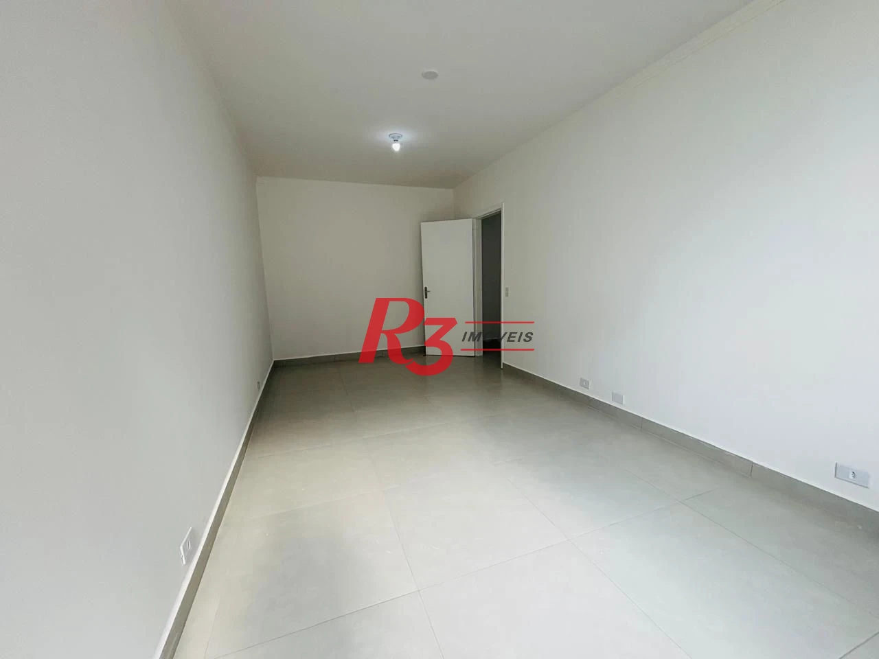 Apartamento com 2 dormitórios à venda, 91 m² por R$ 660.000,00 - José Menino - Santos/SP