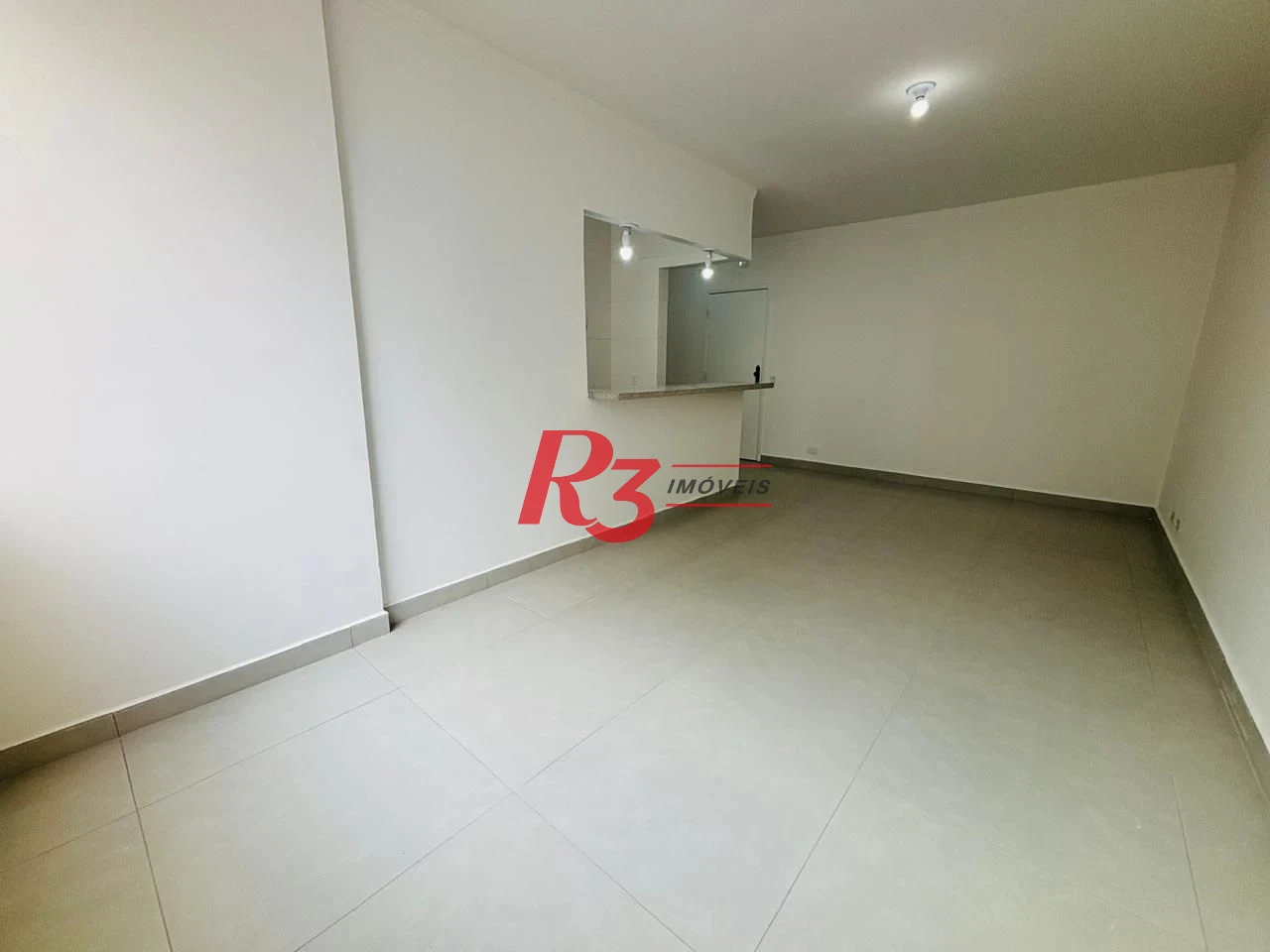 Apartamento com 2 dormitórios à venda, 91 m² por R$ 660.000,00 - José Menino - Santos/SP