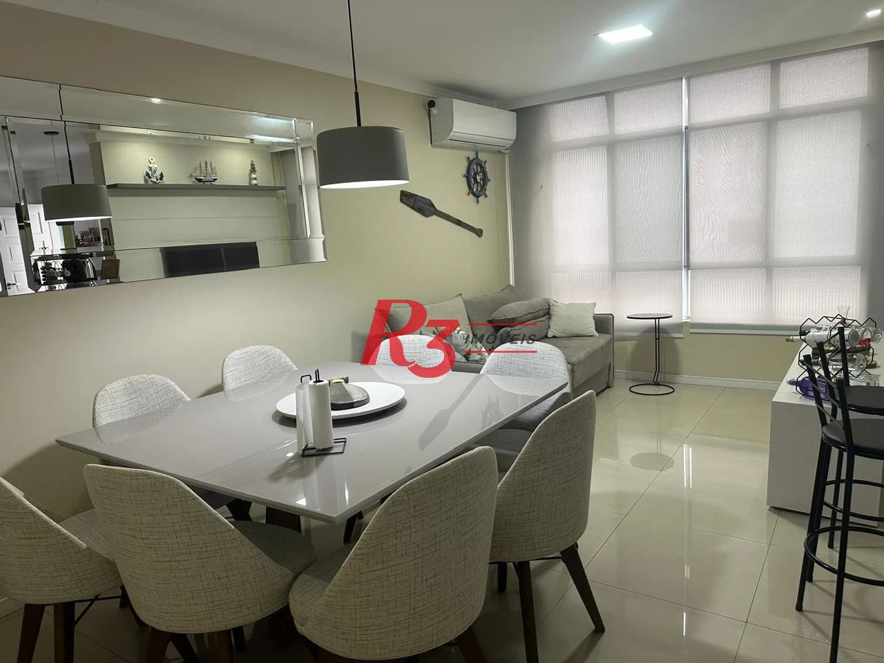 Apartamento com 2 dormitórios à venda, 87 m² por R$ 745.000,00 - Gonzaga - Santos/SP