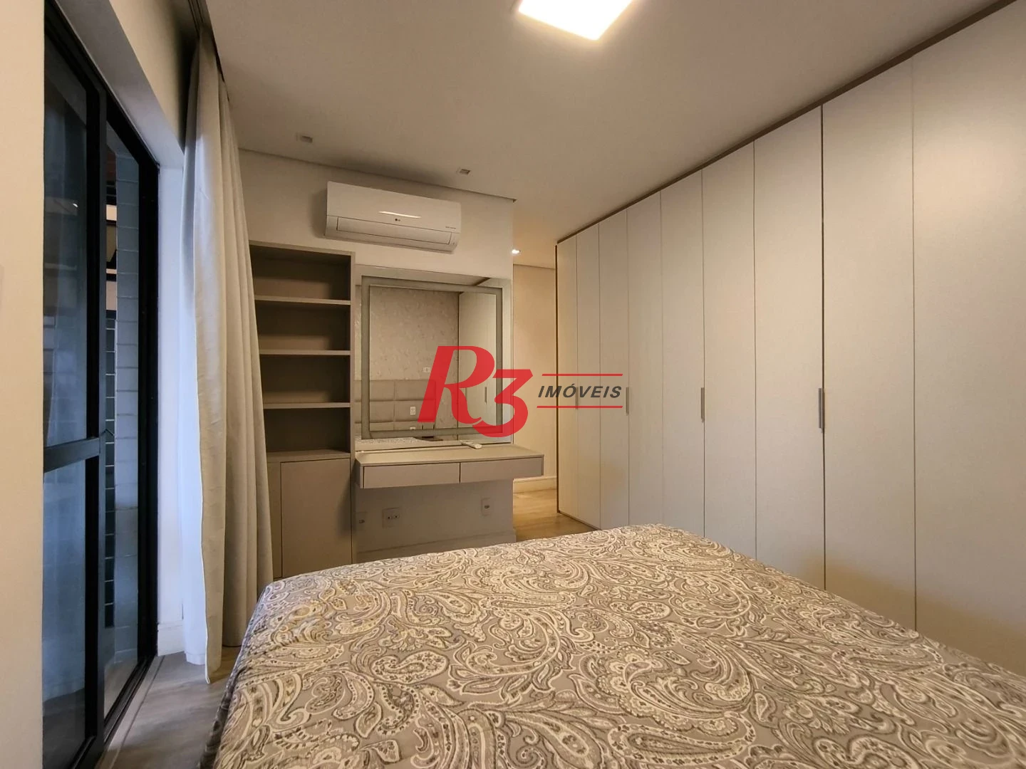 Apartamento com 3 dormitórios à venda, 146 m² por R$ 1.450.000,00 - Pompéia - Santos/SP