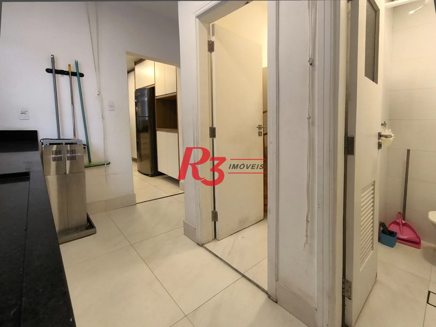Apartamento com 3 dormitórios à venda, 146 m² por R$ 1.450.000,00 - Pompéia - Santos/SP