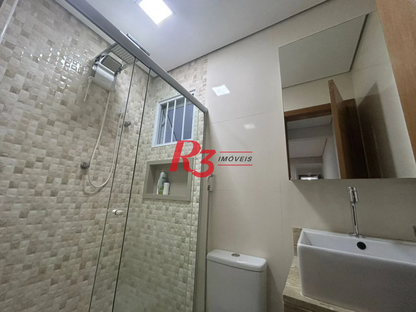 Casa com 3 dormitórios à venda, 160 m² por R$ 1.980.000,00 - Campo Grande - Santos/SP