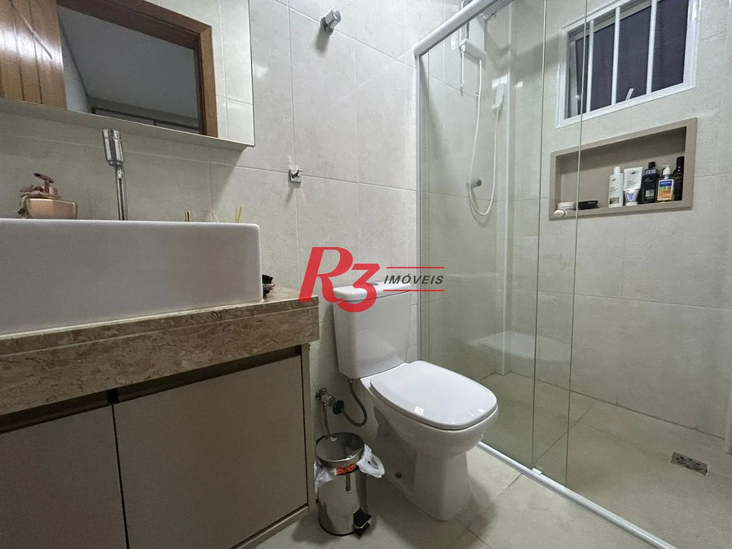 Casa com 3 dormitórios à venda, 160 m² por R$ 1.980.000,00 - Campo Grande - Santos/SP