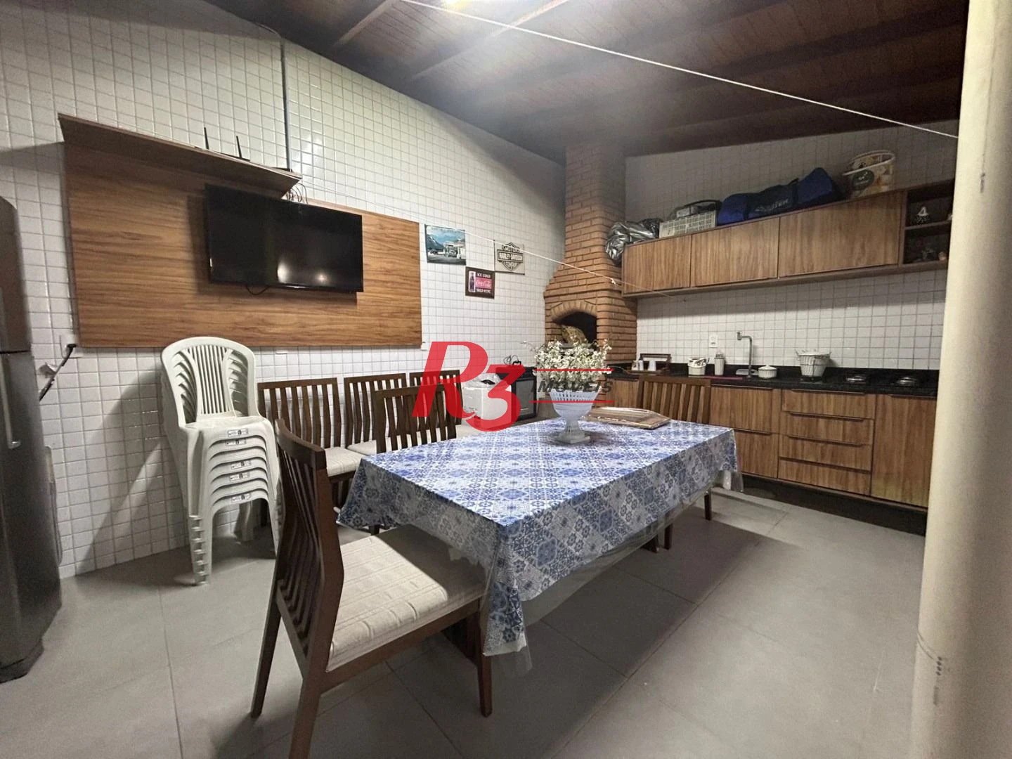 Casa com 3 dormitórios à venda, 160 m² por R$ 1.980.000,00 - Campo Grande - Santos/SP