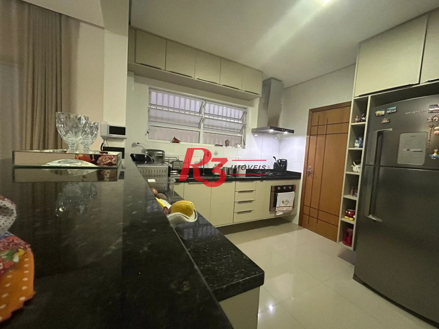 Casa com 3 dormitórios à venda, 160 m² por R$ 1.980.000,00 - Campo Grande - Santos/SP