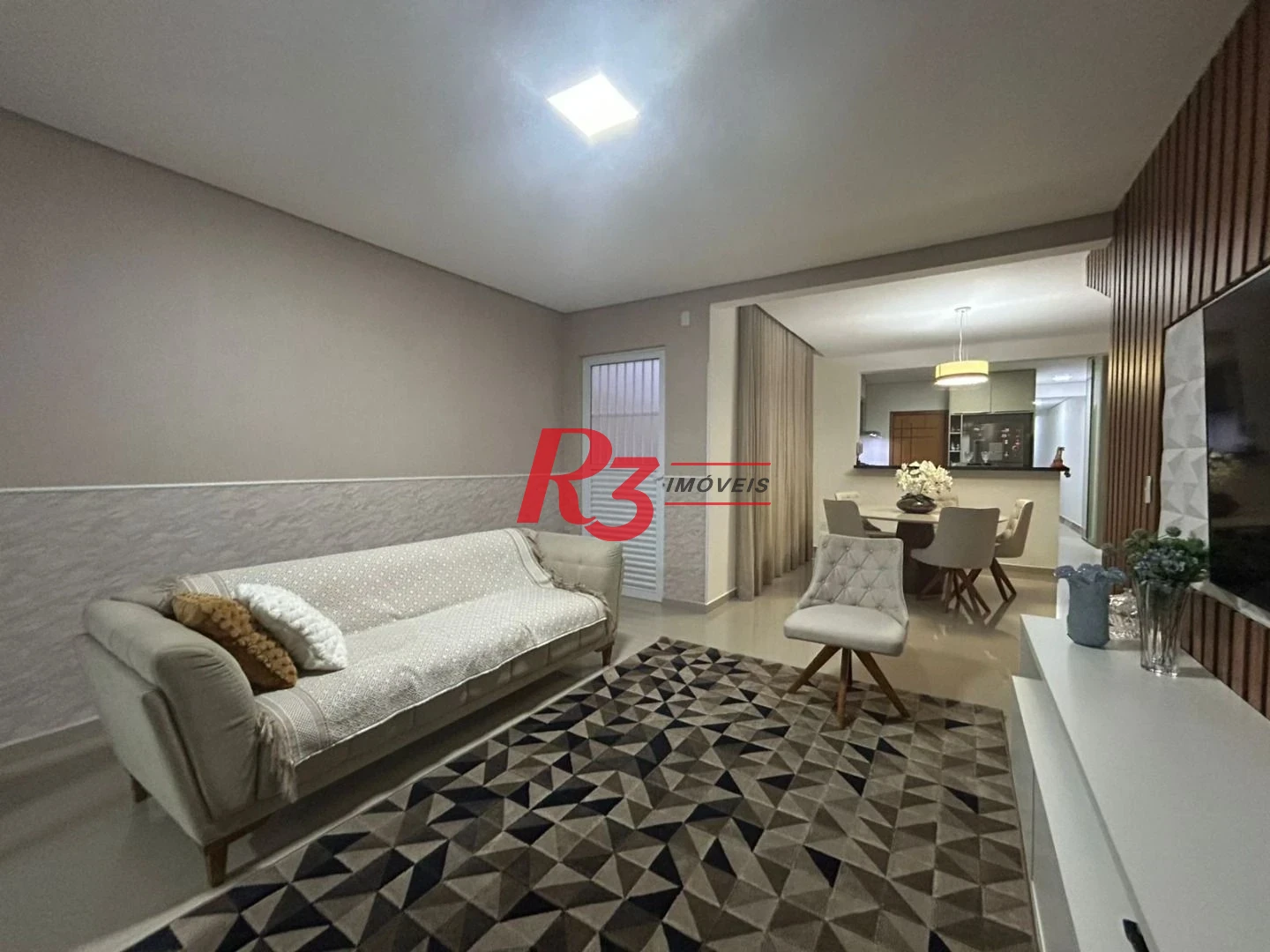 Casa com 3 dormitórios à venda, 160 m² por R$ 1.980.000,00 - Campo Grande - Santos/SP