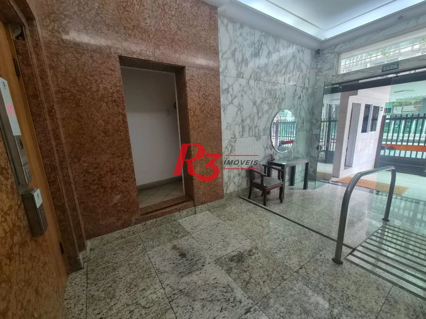 Apartamento com 1 dormitório para alugar, 35 m² por R$ 3.200,02/mês - Embaré - Santos/SP