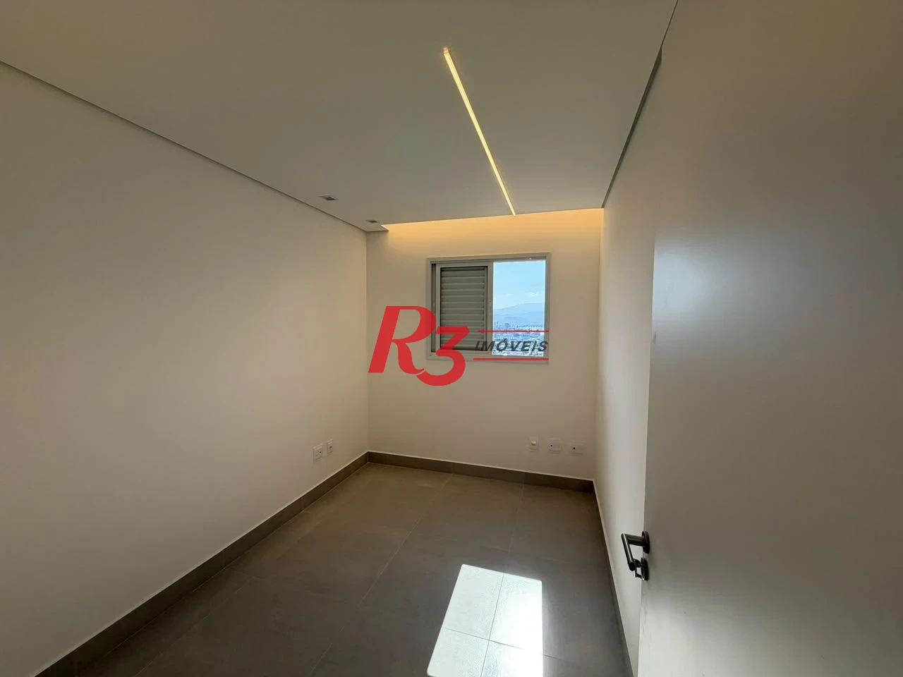 Apartamento com 2 dormitórios à venda, 57 m² por R$ 667.800,00 - Macuco - Santos/SP