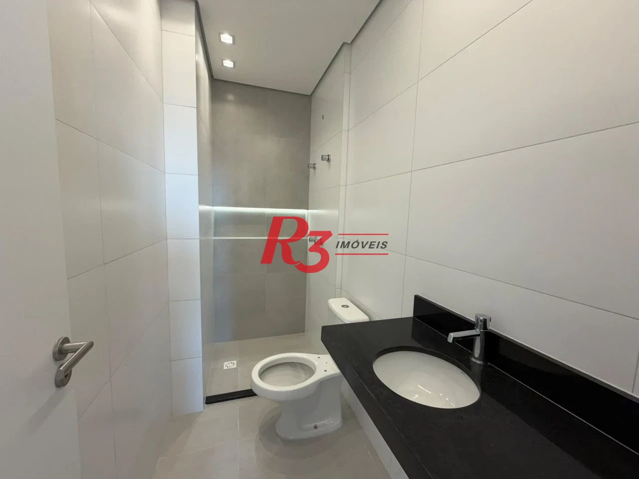 Apartamento com 2 dormitórios à venda, 57 m² por R$ 667.800,00 - Macuco - Santos/SP