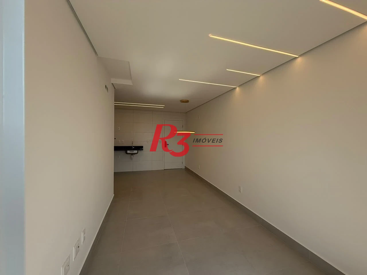 Apartamento com 2 dormitórios à venda, 57 m² por R$ 667.800,00 - Macuco - Santos/SP