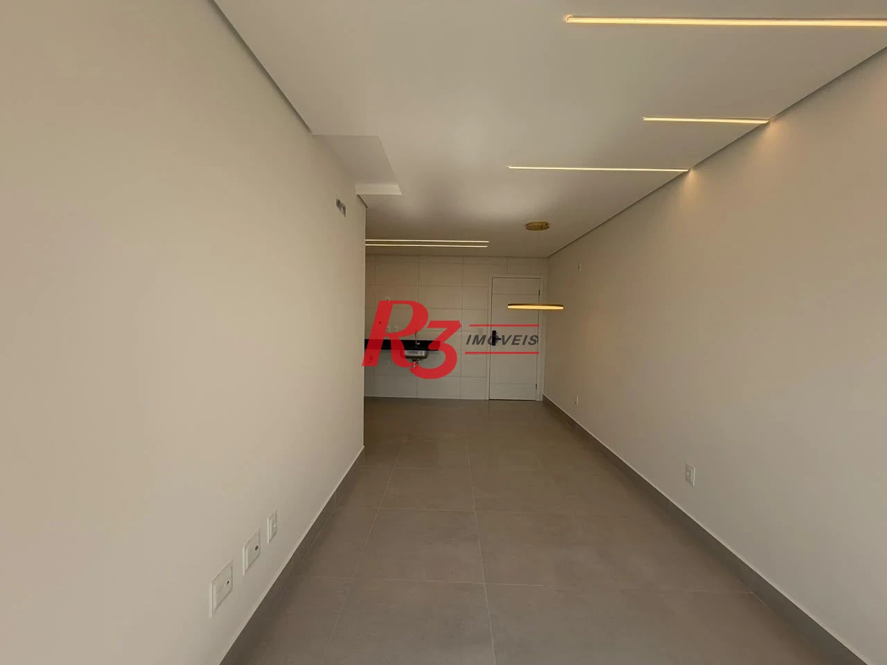Apartamento com 2 dormitórios à venda, 57 m² por R$ 667.800,00 - Macuco - Santos/SP