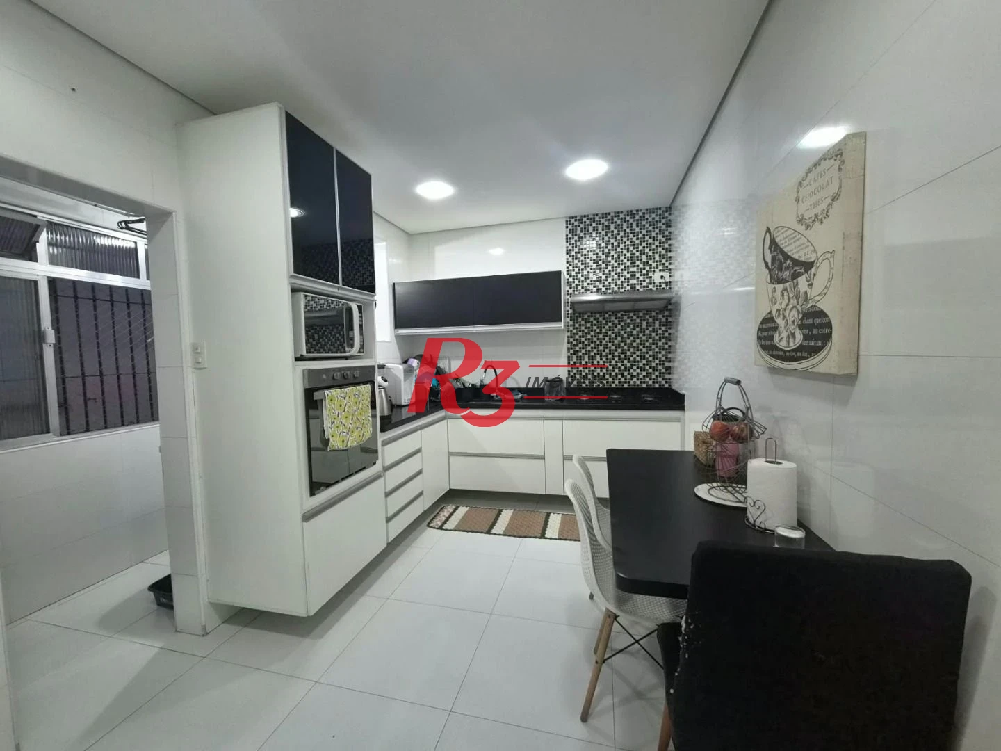 Apartamento com 2 dormitórios à venda, 74 m² por R$ 425.000,00 - Vila Mathias - Santos/SP