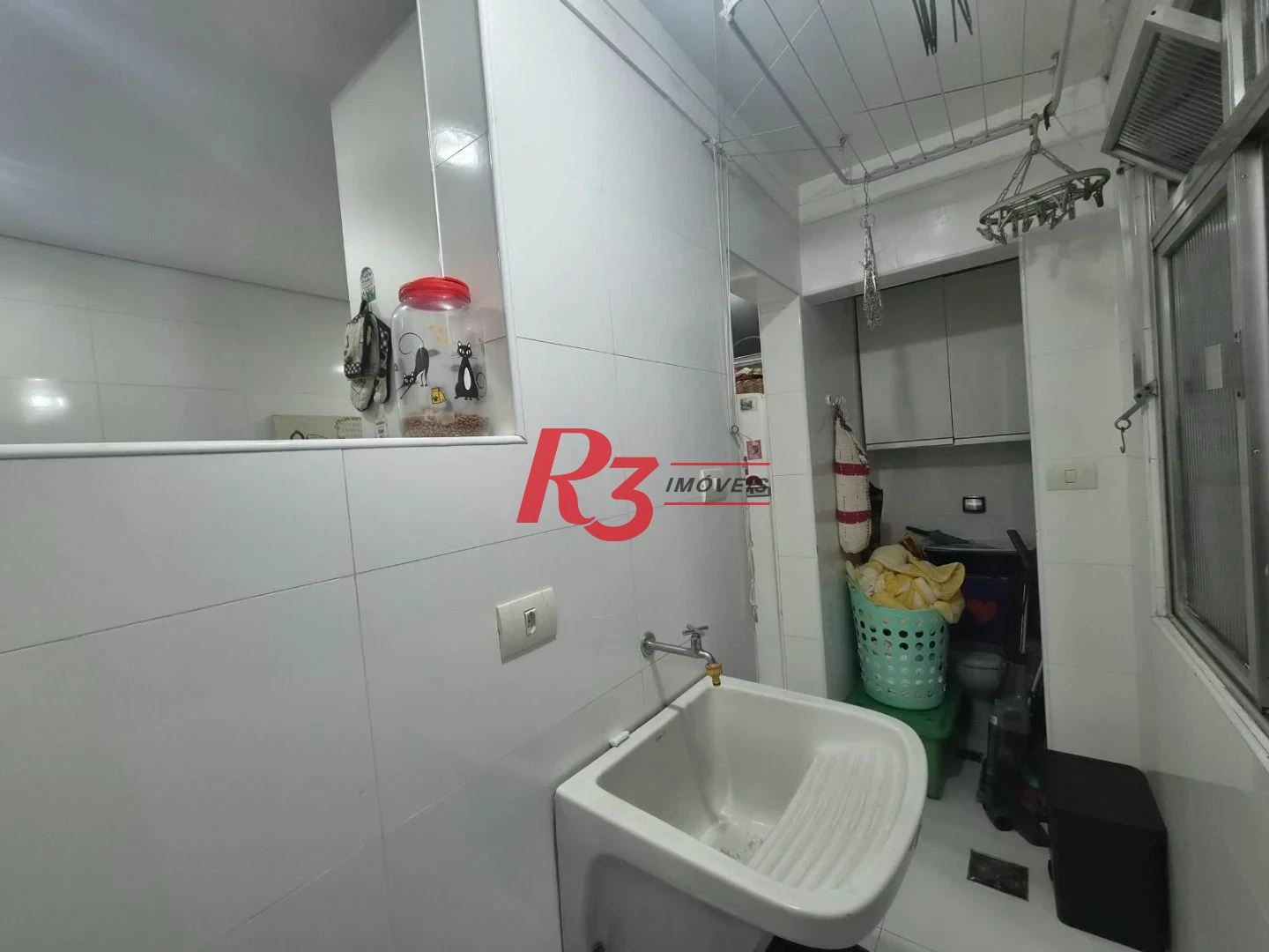 Apartamento com 2 dormitórios à venda, 74 m² por R$ 425.000,00 - Vila Mathias - Santos/SP