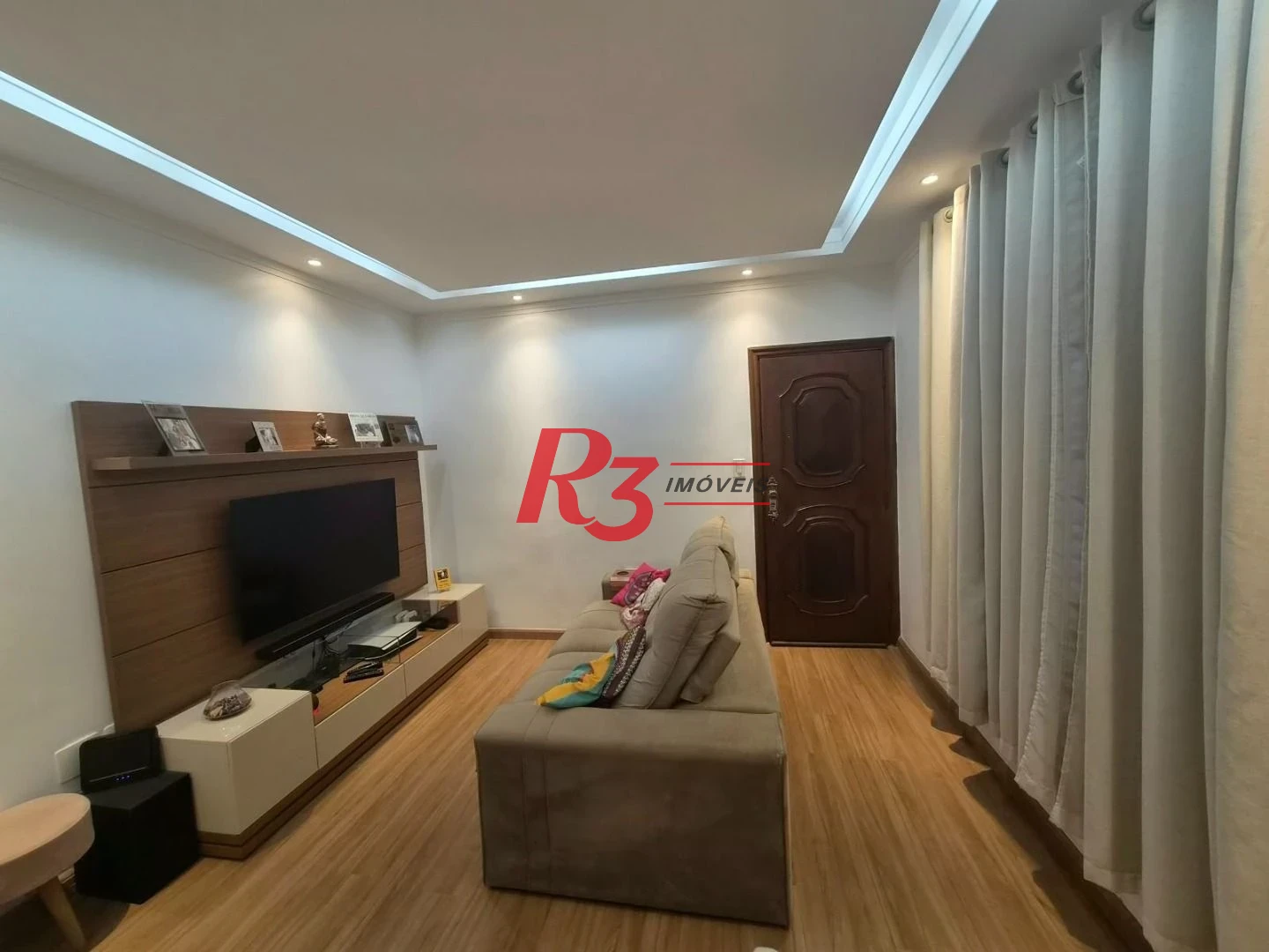 Apartamento com 2 dormitórios à venda, 74 m² por R$ 425.000,00 - Vila Mathias - Santos/SP