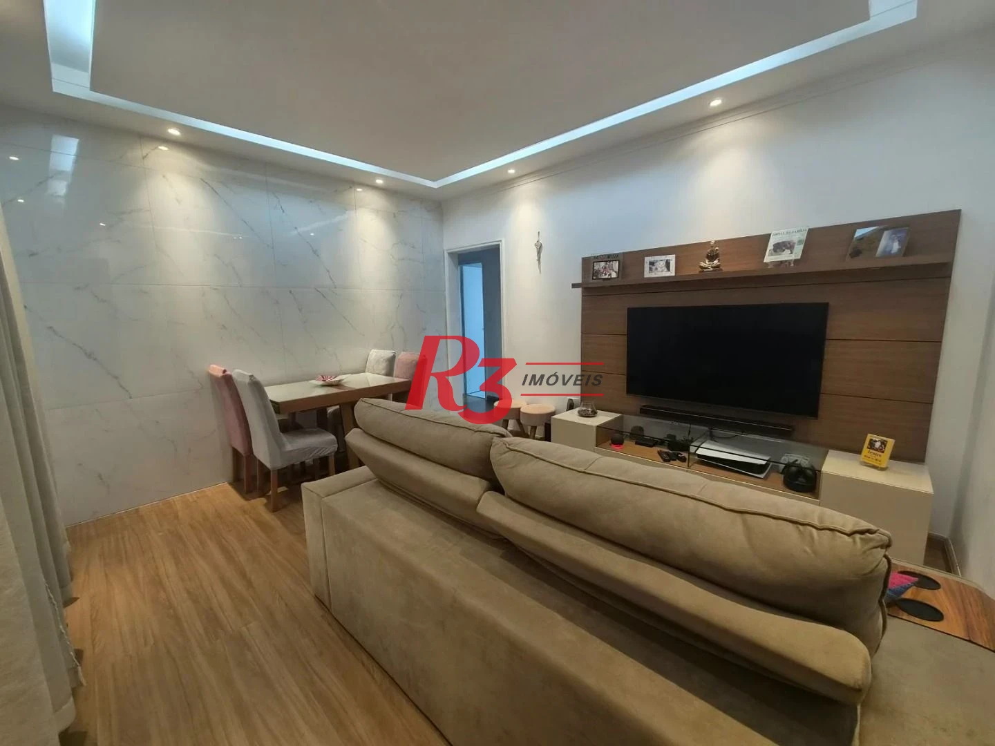 Apartamento com 2 dormitórios à venda, 74 m² por R$ 425.000,00 - Vila Mathias - Santos/SP