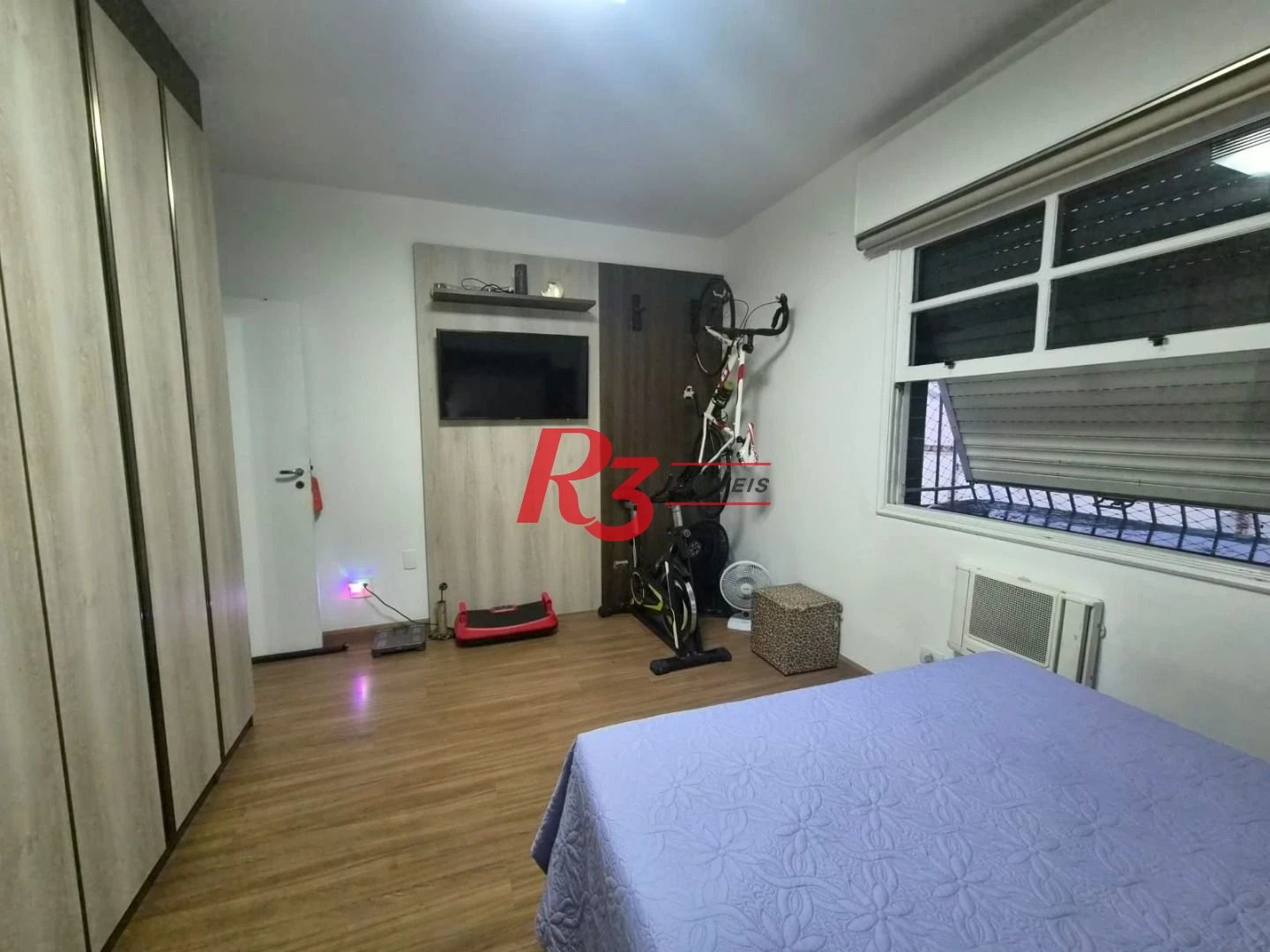 Apartamento com 2 dormitórios à venda, 74 m² por R$ 425.000,00 - Vila Mathias - Santos/SP