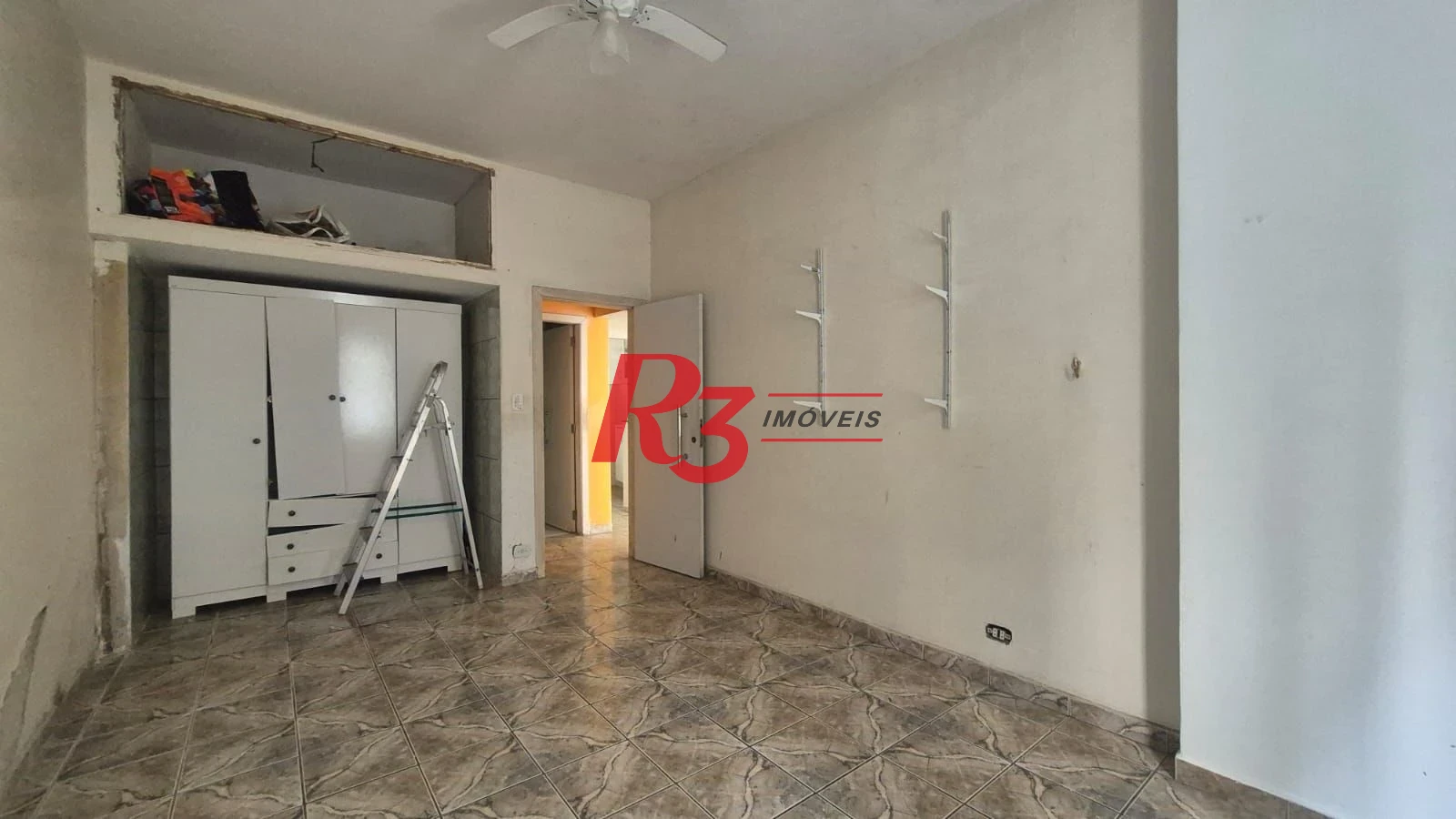 Apartamento com 1 dormitório para alugar, 79 m² por R$ 3.800,02/mês - José Menino - Santos/SP