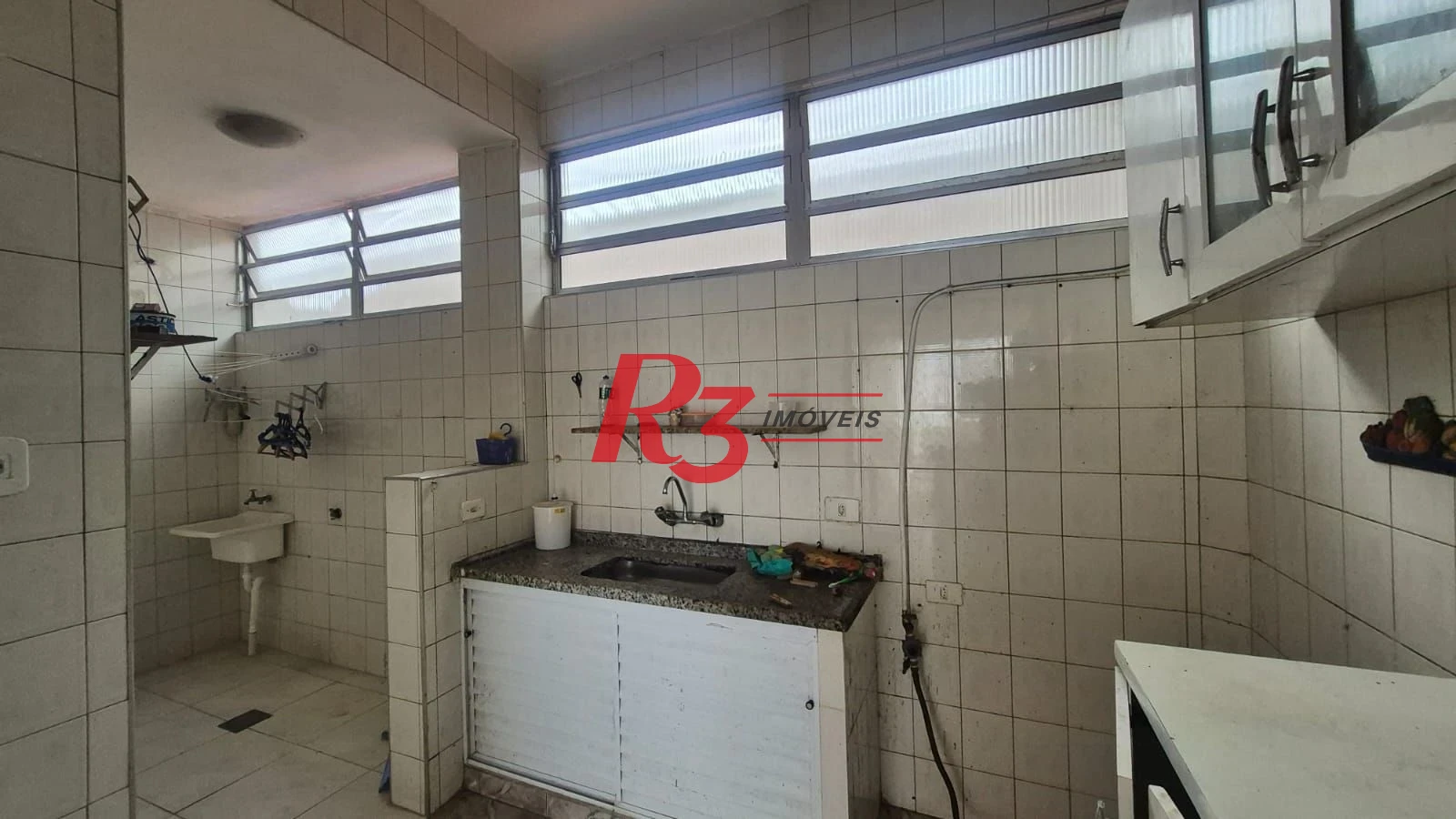 Apartamento com 1 dormitório para alugar, 79 m² por R$ 3.800,02/mês - José Menino - Santos/SP
