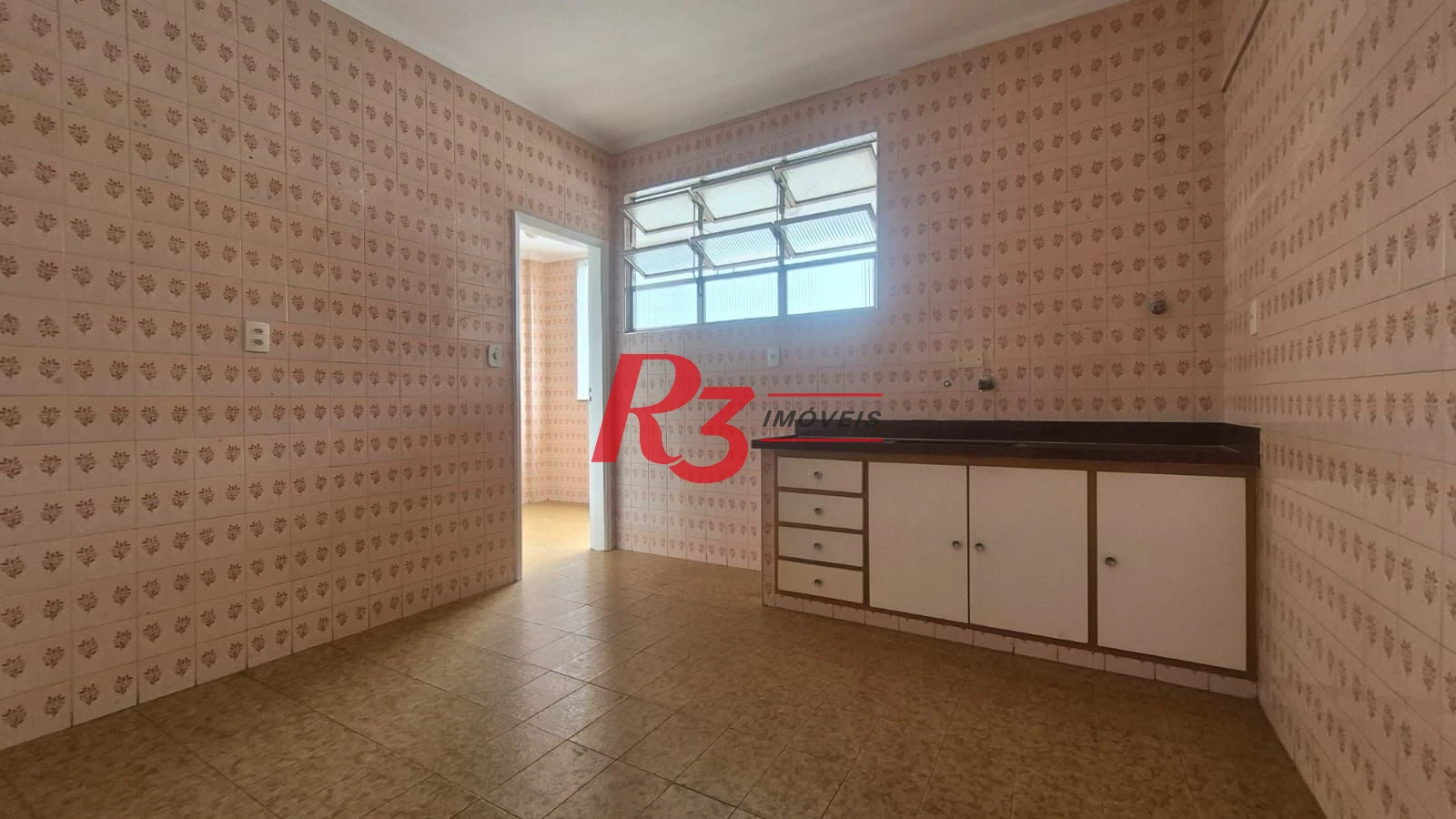 Apartamento com 2 dormitórios para alugar, 122 m² por R$ 4.183,01/mês - Boqueirão - Santos/SP