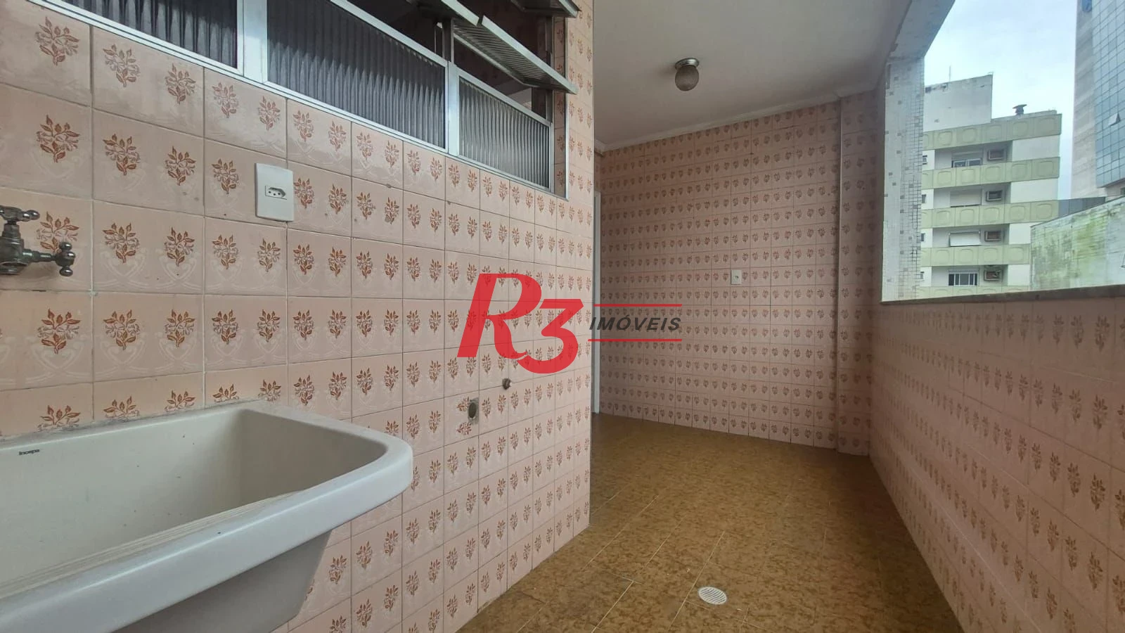 Apartamento com 2 dormitórios para alugar, 122 m² por R$ 4.183,01/mês - Boqueirão - Santos/SP