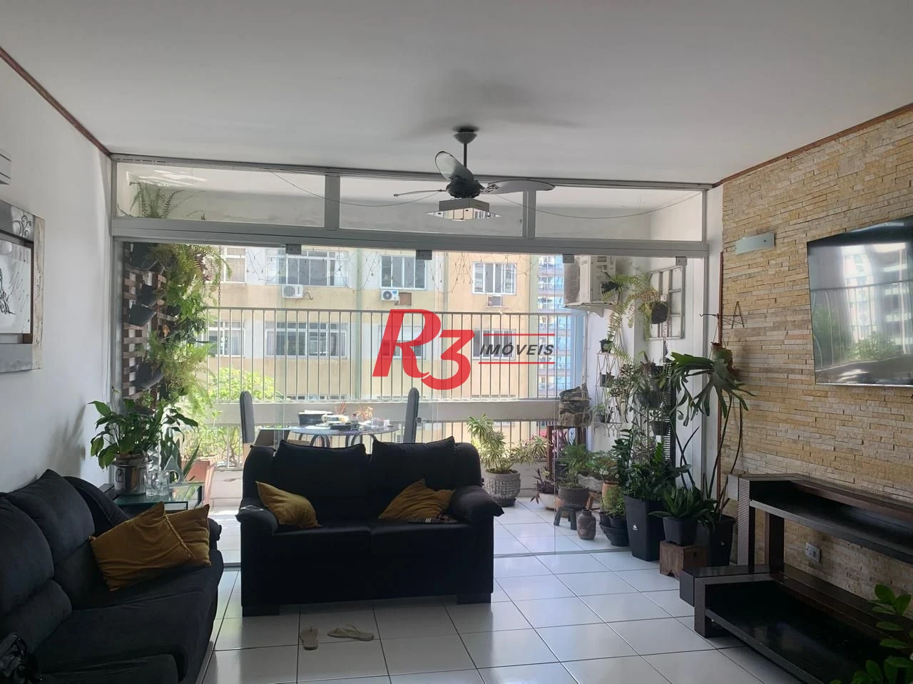 Apartamento com 3 dormitórios à venda, 148 m² por R$ 925.000,00 - Gonzaga - Santos/SP