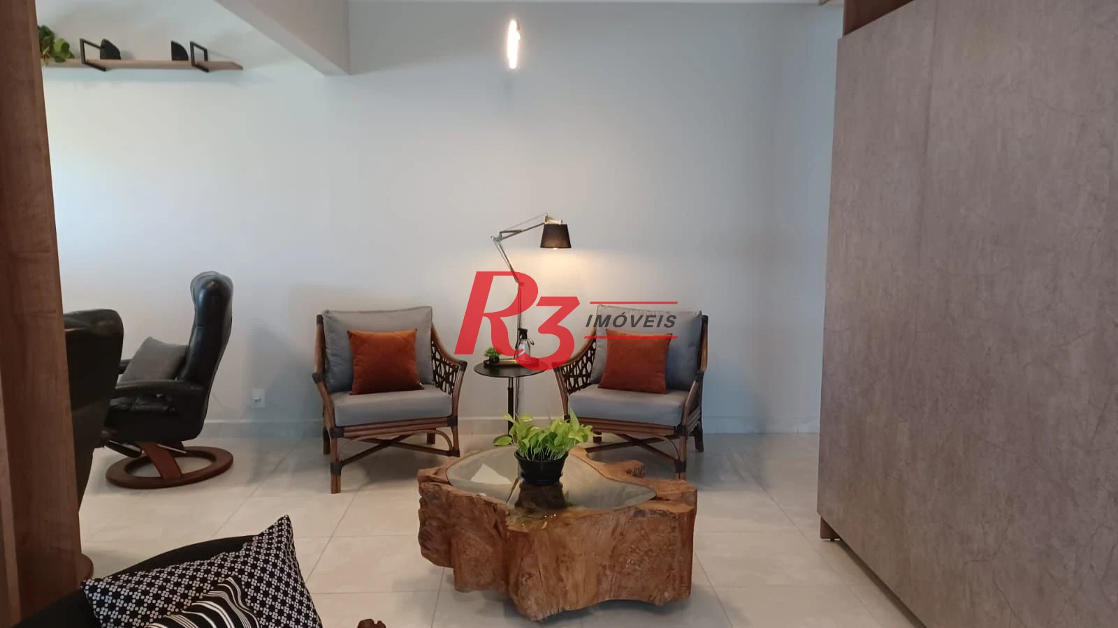 Apartamento com 2 suítes à venda, 91 m² por R$ 1.250.000 - Vila Alzira - Guarujá/SP